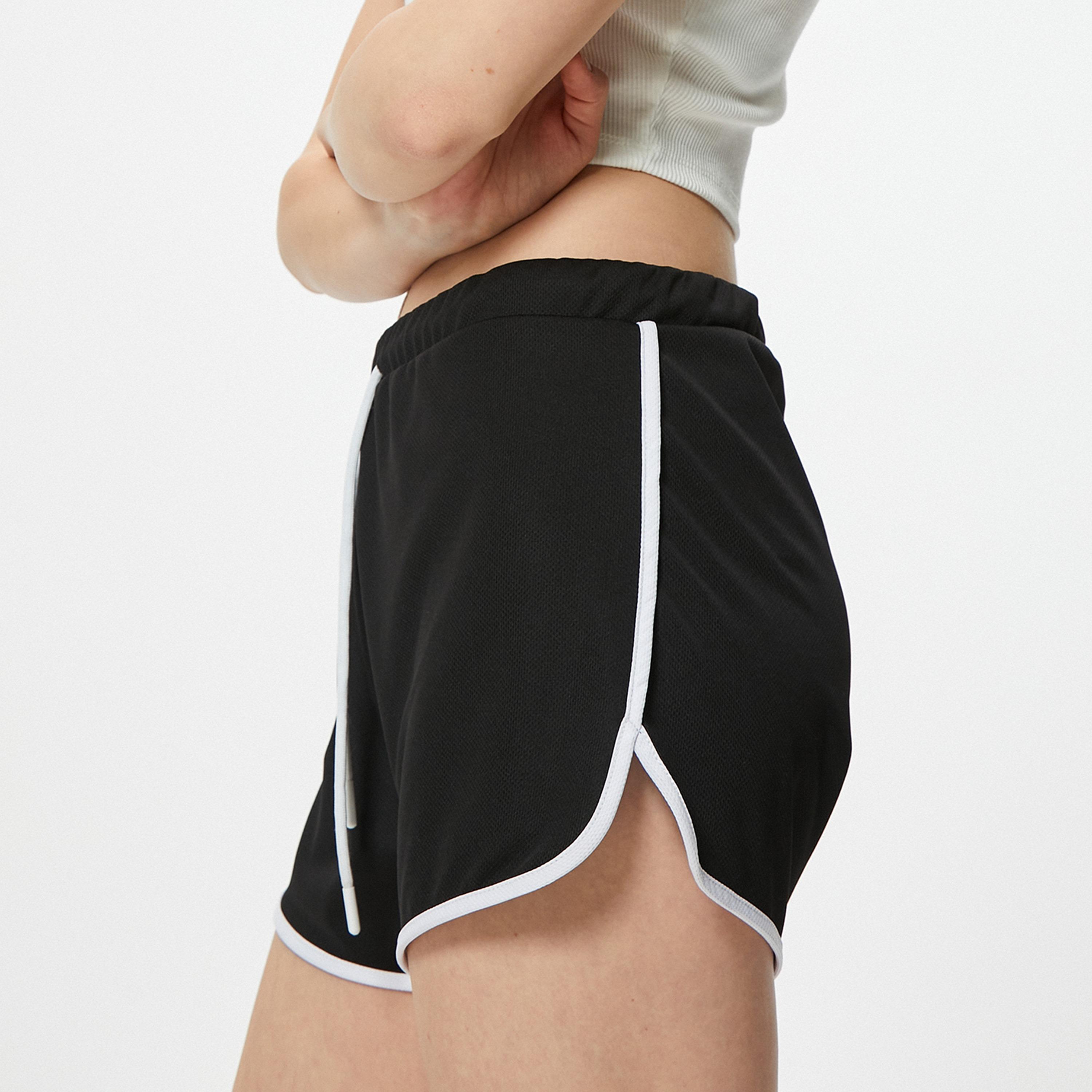 KOTON Plain Drawstring Women's Shorts-women-clothing-bottoms-shorts-image-4