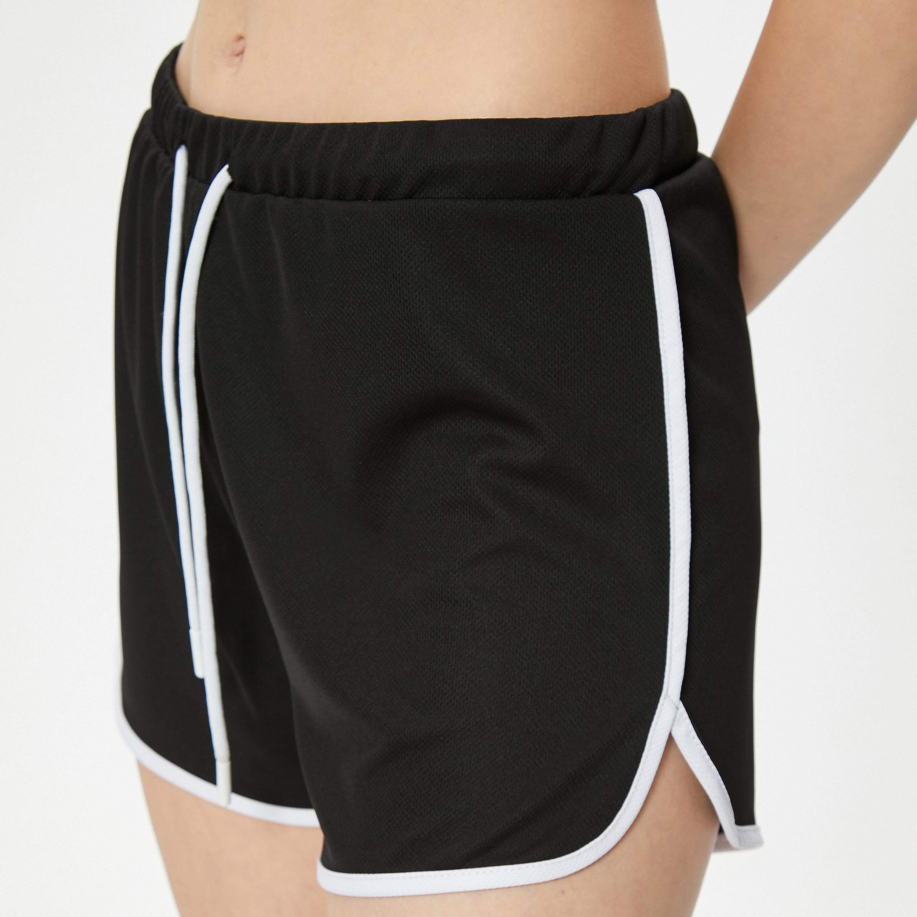 KOTON Plain Drawstring Women's Shorts-women-clothing-bottoms-shorts-image-5