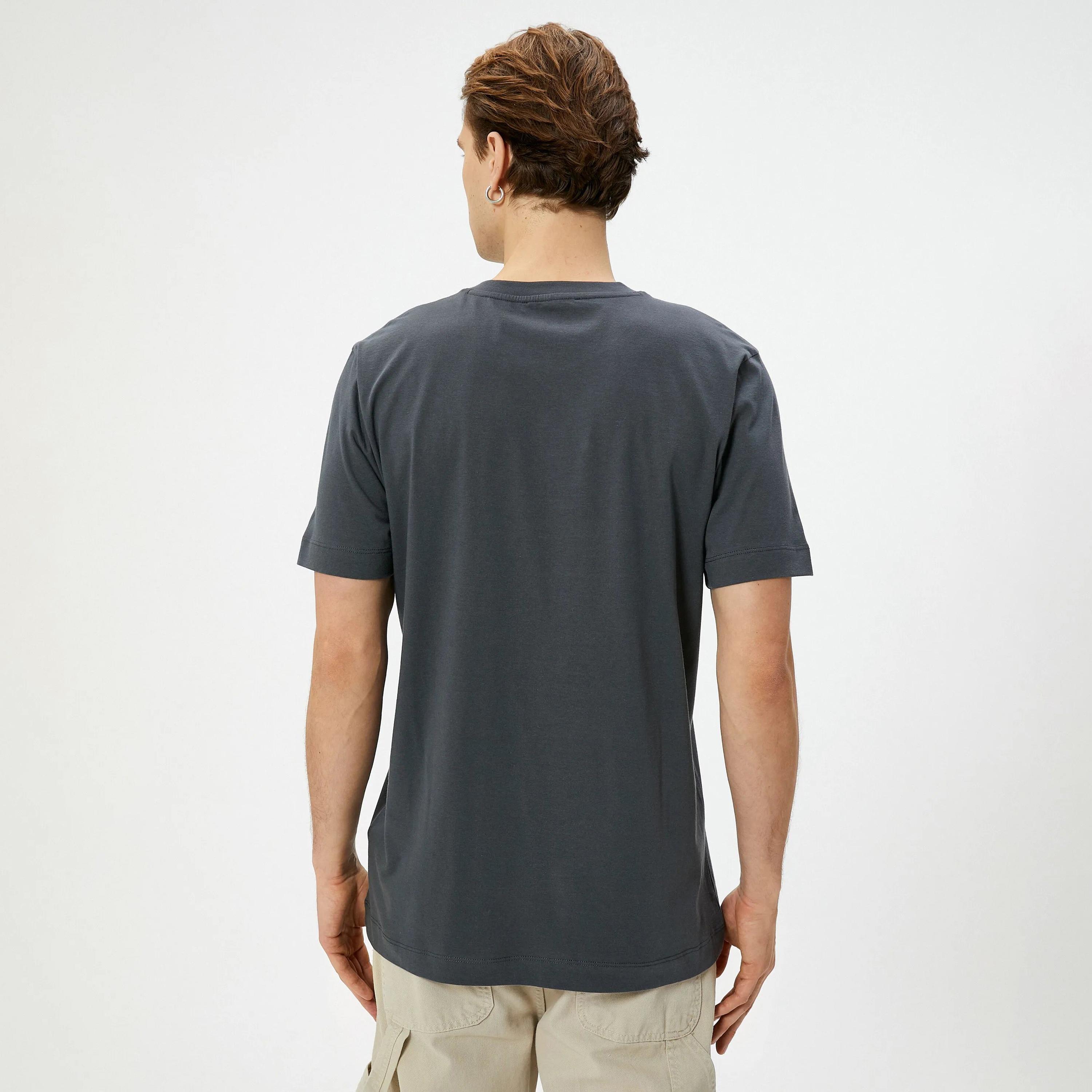 KOTON Plain Crew Neck Short Sleeves Men's T-Shirt-men-clothing-tshirtsandpolos-tshirts-image-4
