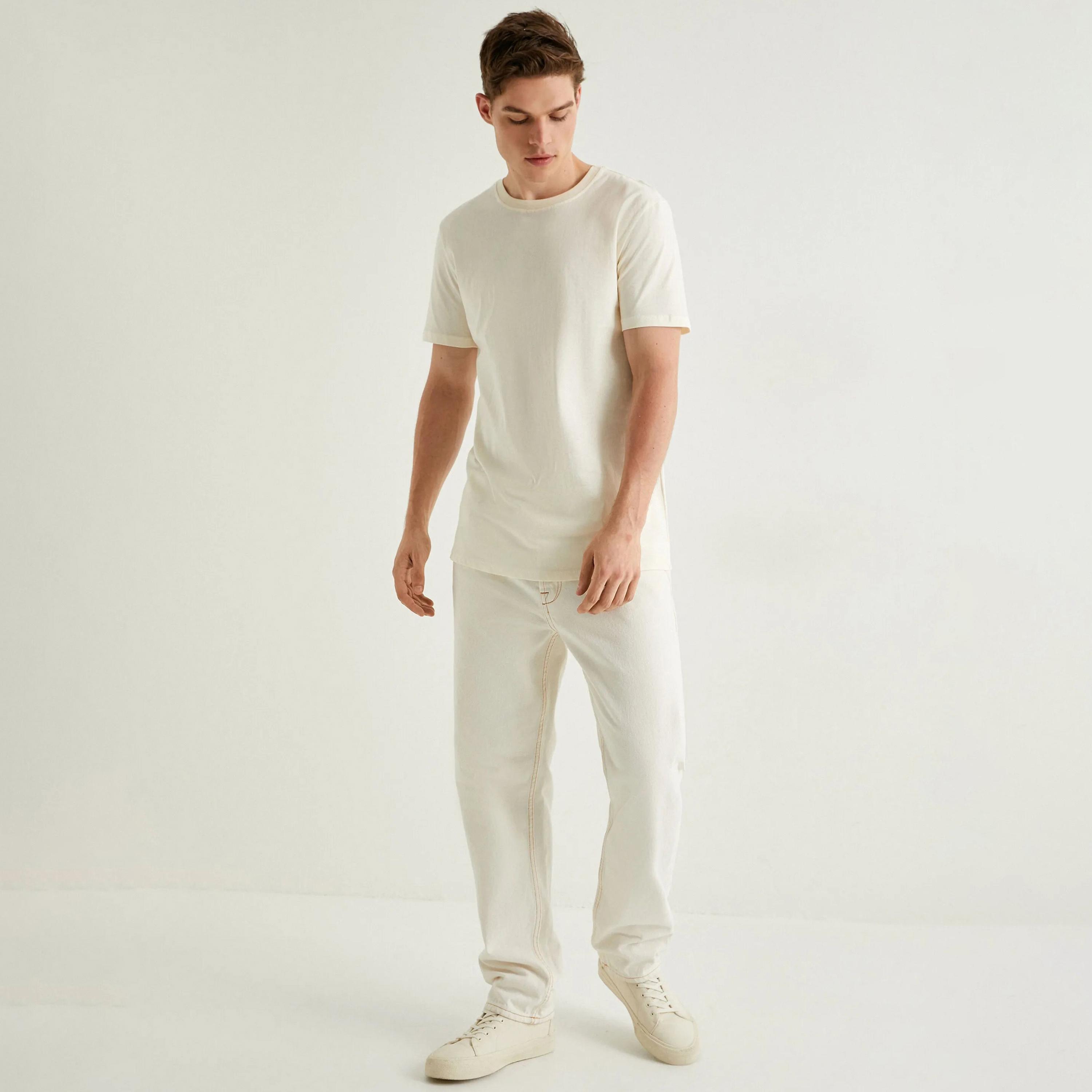 تيشيرت رجالي بأكمام قصيرة وياقة دائرية سادة من كوتون.-men-clothing-tshirtsandpolos-tshirts-image-2