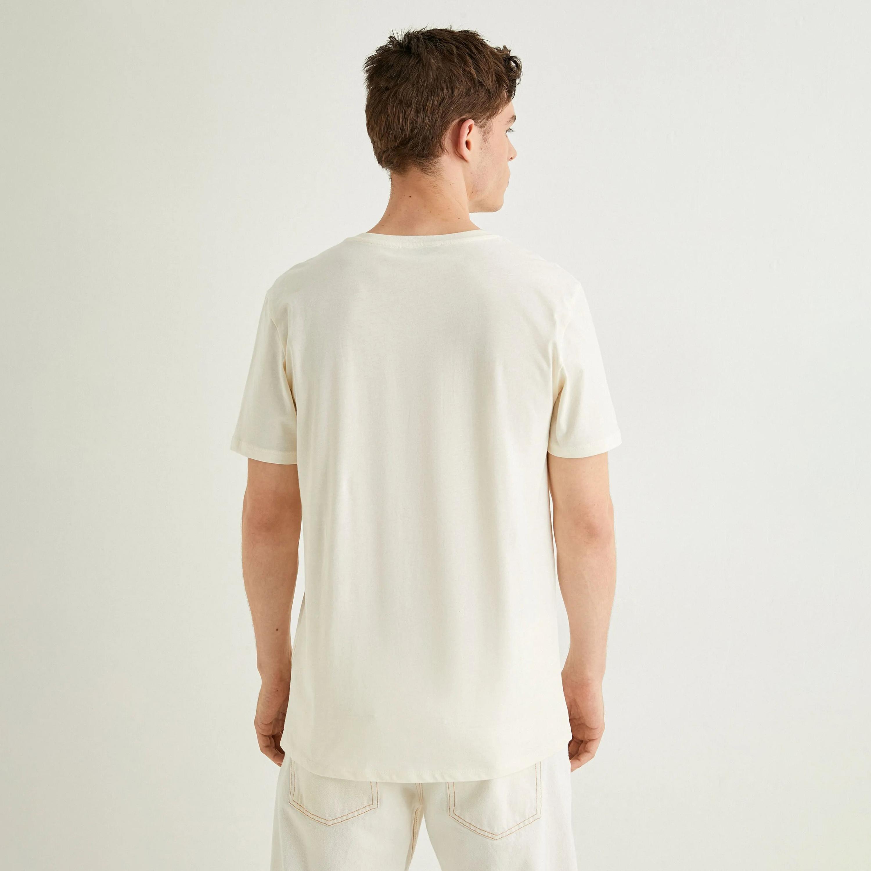 تيشيرت رجالي بأكمام قصيرة وياقة دائرية سادة من كوتون.-men-clothing-tshirtsandpolos-tshirts-image-4