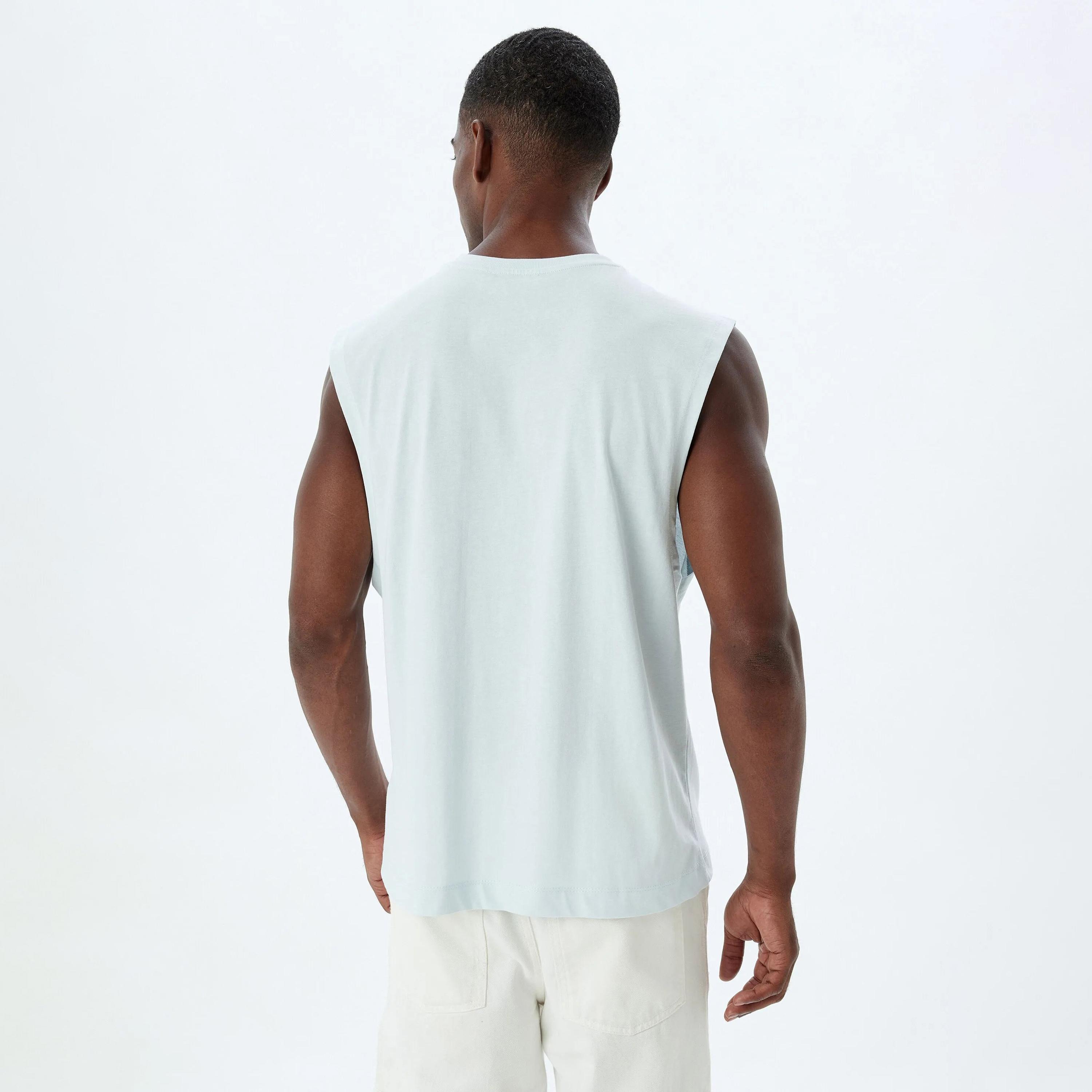تي شيرت رجالي سادة بدون أكمام ورقبة دائرية من كوتون-men-clothing-tshirtsandpolos-tshirts-image-12
