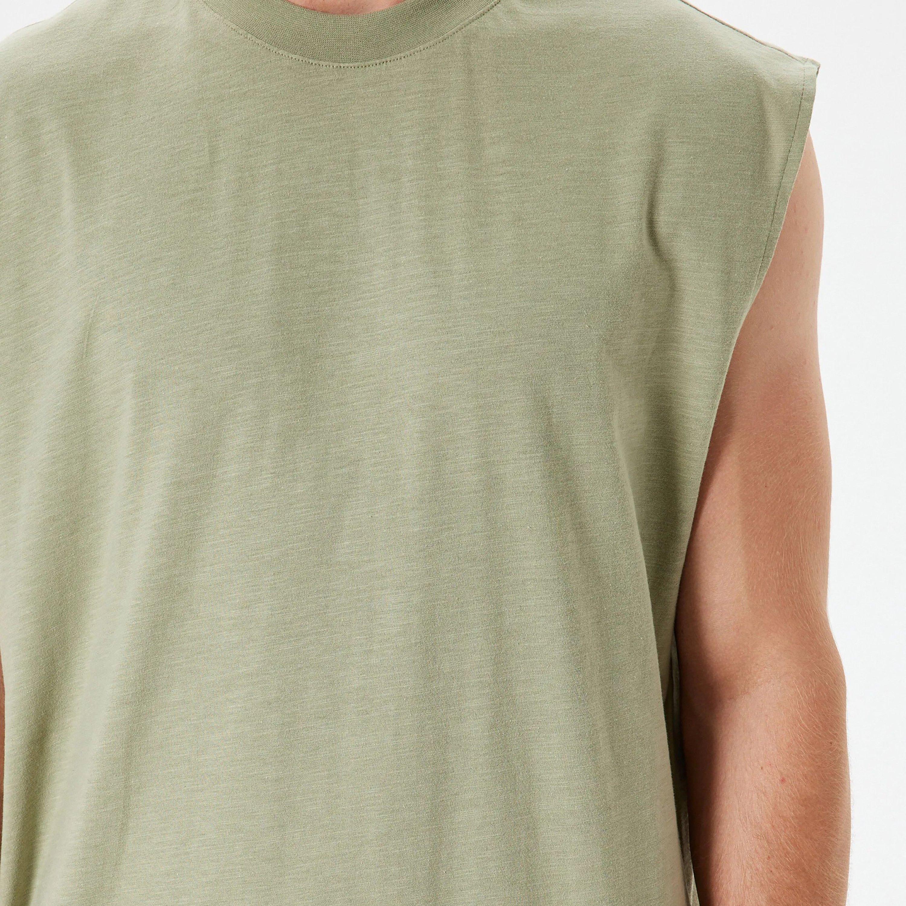 تي شيرت رجالي سادة بدون أكمام ورقبة دائرية من كوتون-men-clothing-tshirtsandpolos-tshirts-image-7