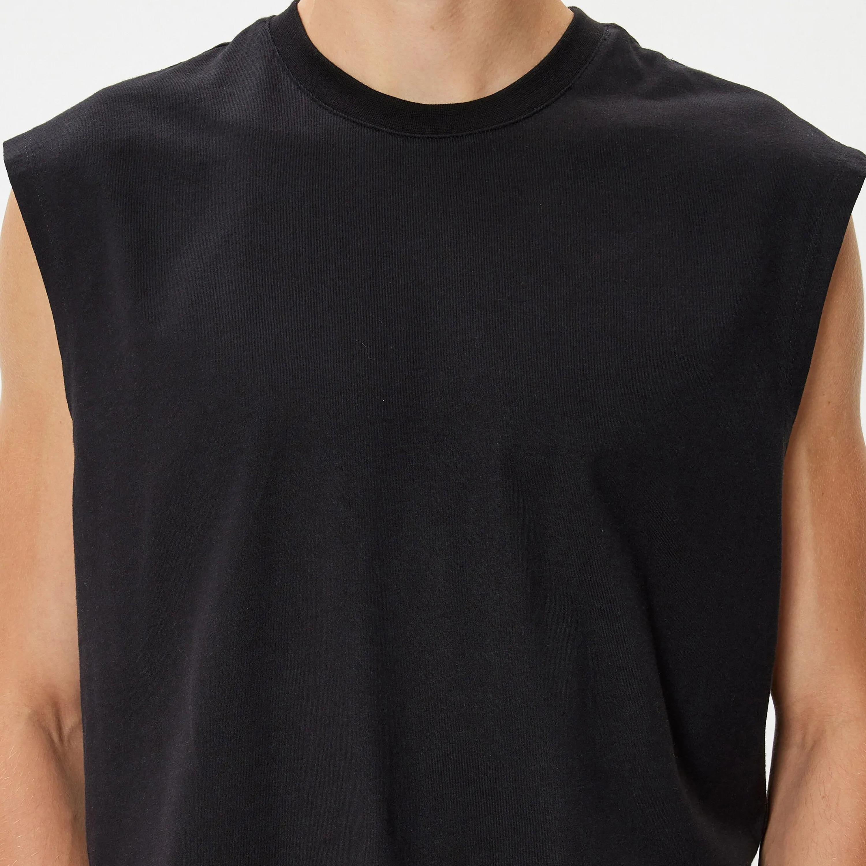 تي شيرت رجالي سادة بدون أكمام ورقبة دائرية من كوتون-men-clothing-tshirtsandpolos-tshirts-image-3