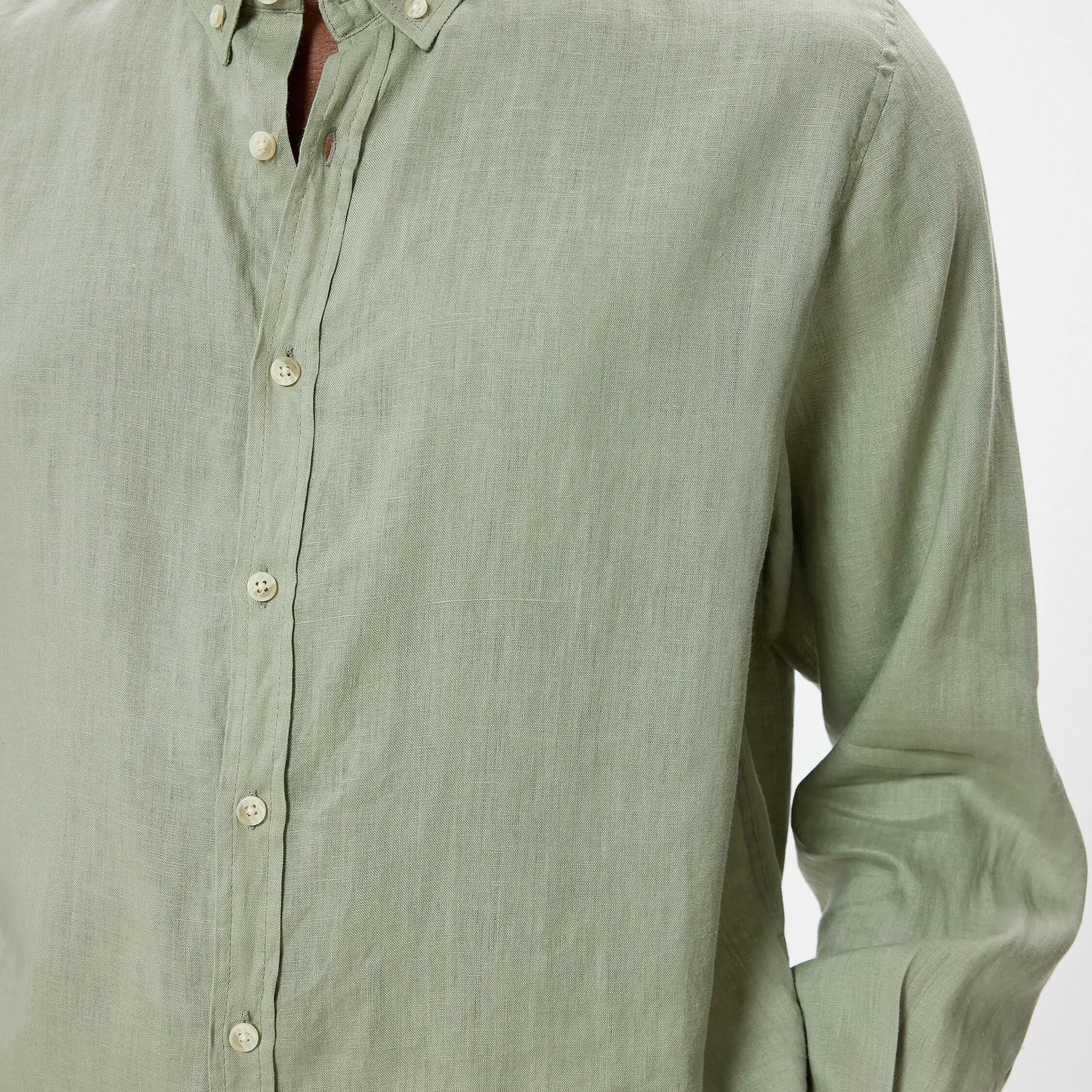 قميص رجالي عادي بأكمام طويلة وياقة وأزرار من كوتون-men-clothing-shirts-image-15