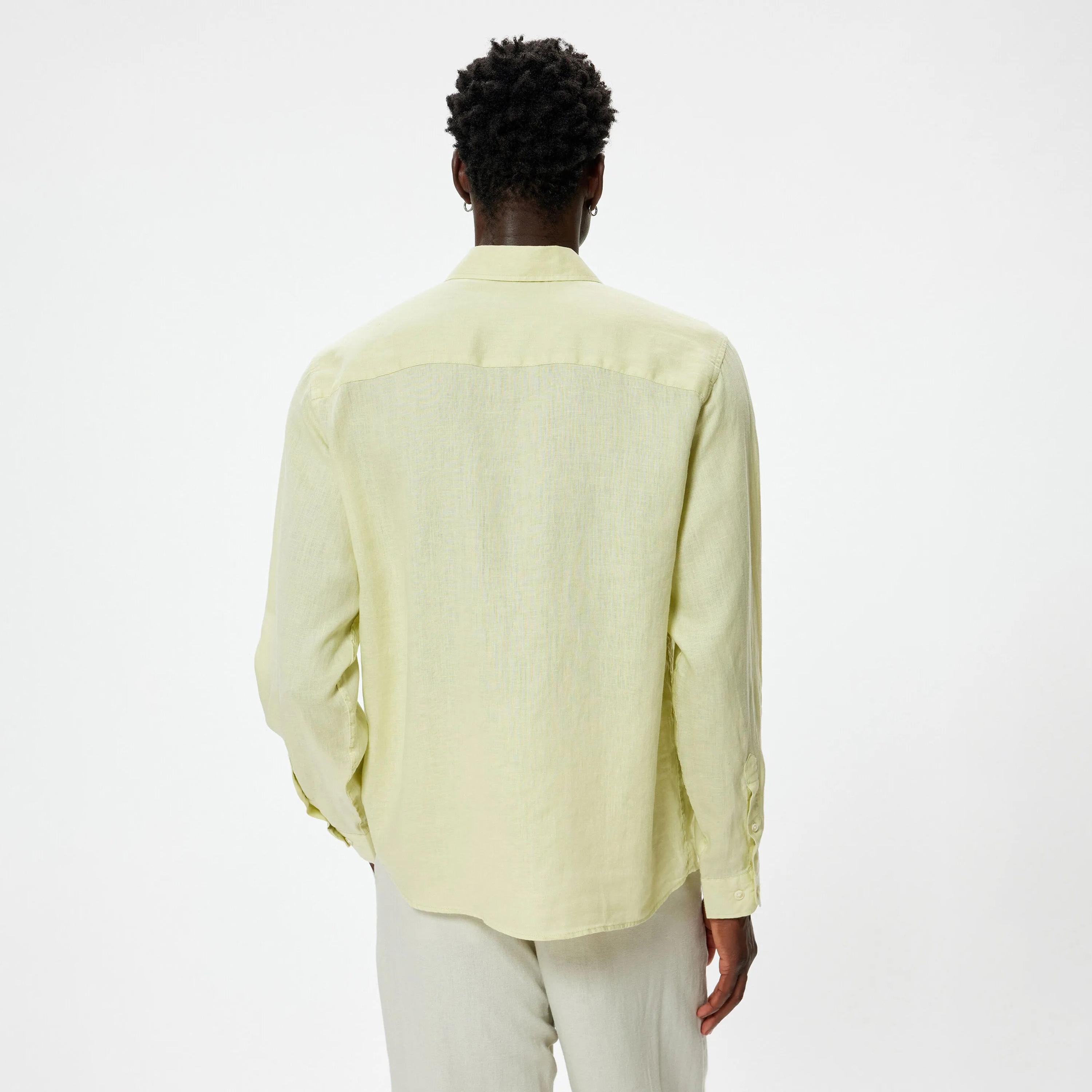 قميص رجالي عادي بأكمام طويلة وياقة وأزرار من كوتون-men-clothing-shirts-image-24