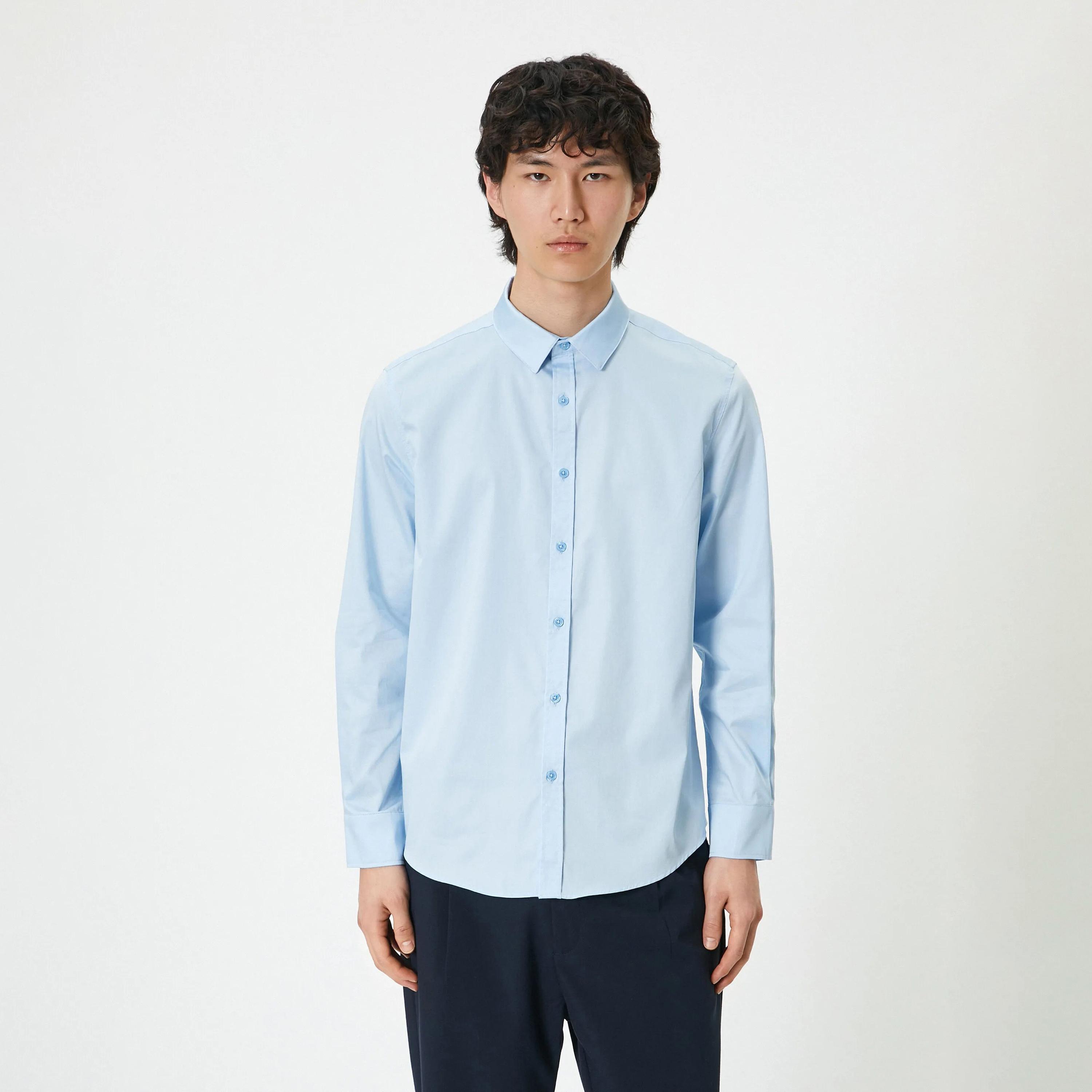 قميص رجالي بأكمام طويلة وياقة سادة بتصميم عادي من كوتون.-men-clothing-shirts-image-1