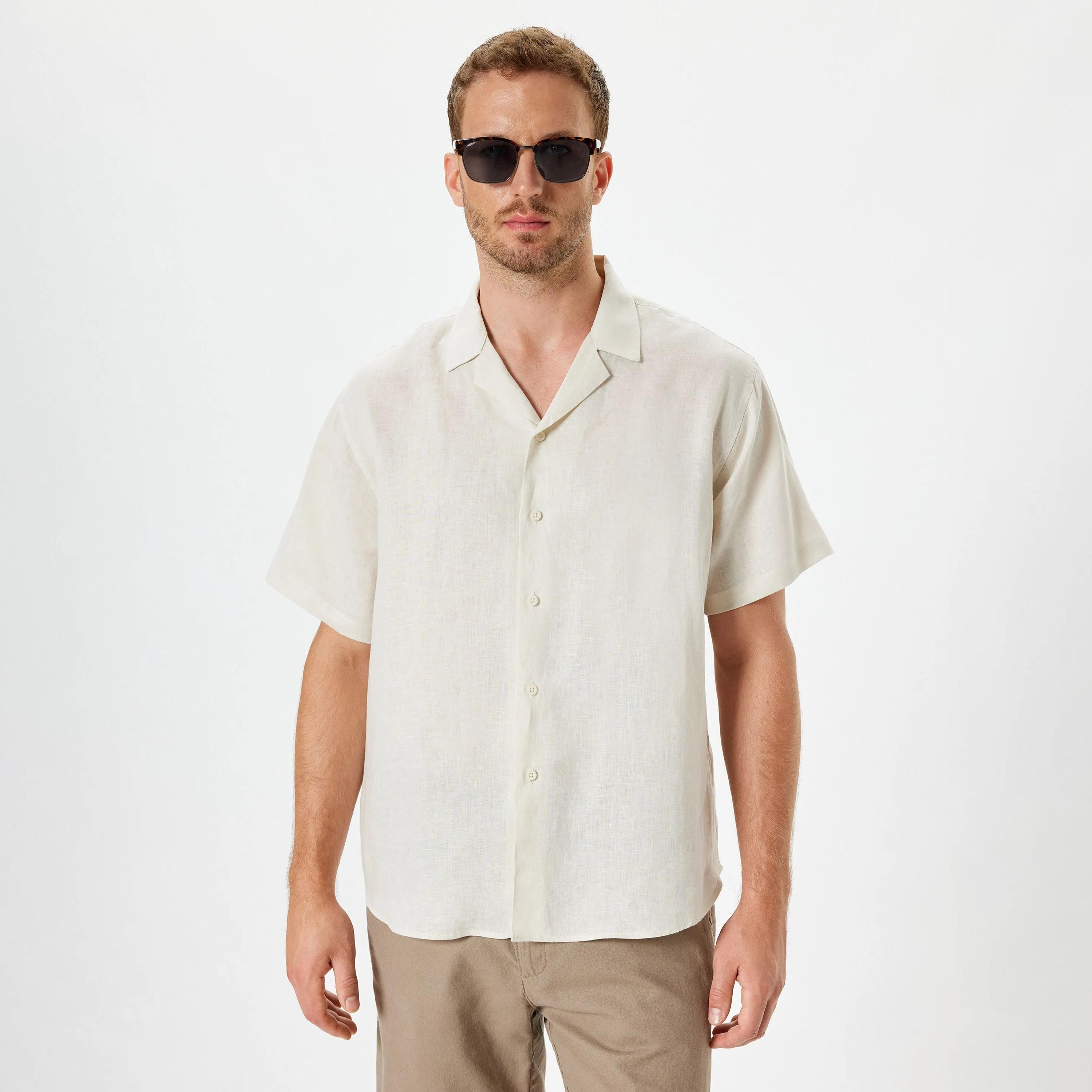 قميص رجالي عادي بأكمام قصيرة وياقة منتجع عادية من كوتون-men-clothing-shirts-image-1