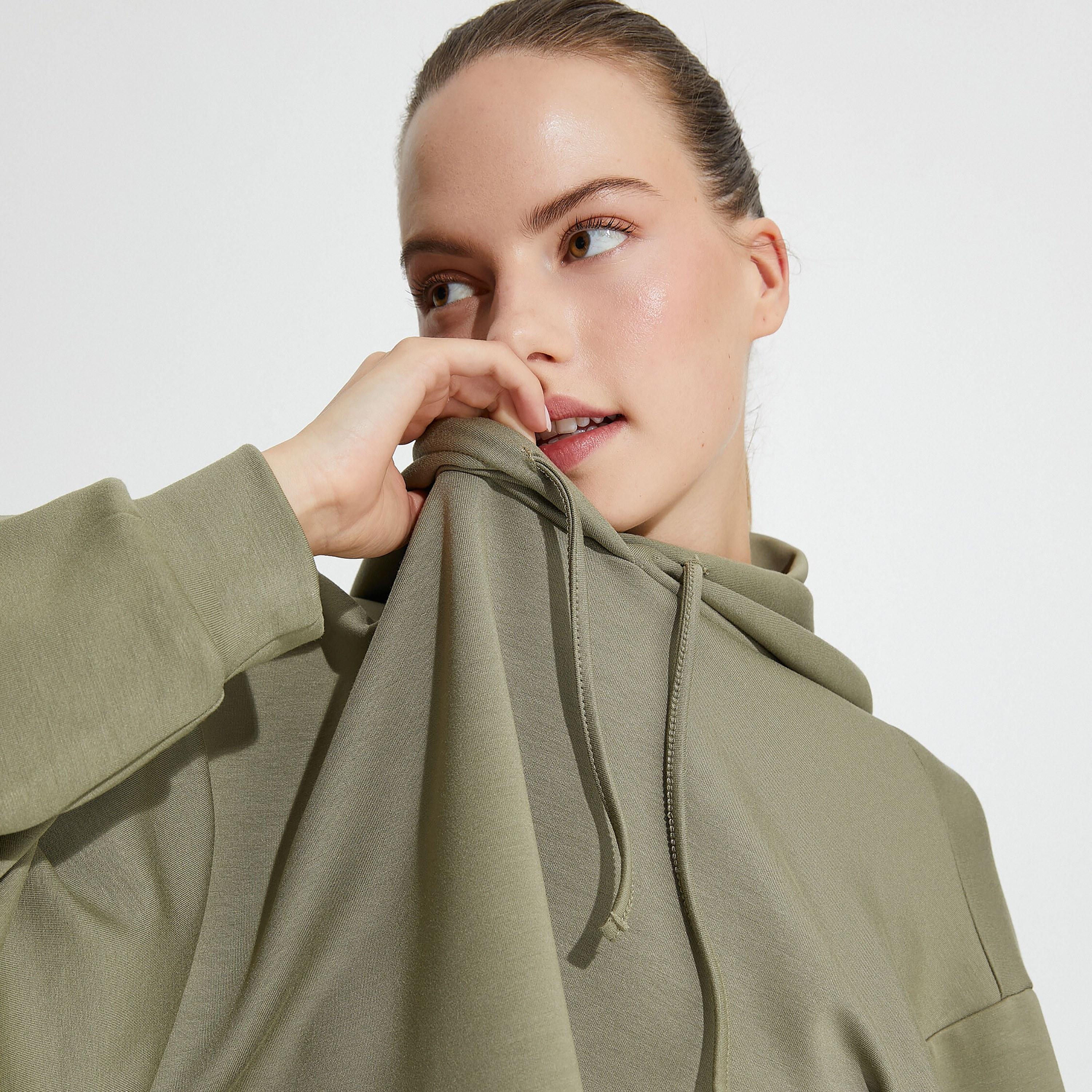 KOTON Green Modal Hooded Neck Dropped Sleeves Women's Cropped Hoodie-women-clothing-hoodiesandsweatshirts-hoodies-image-4