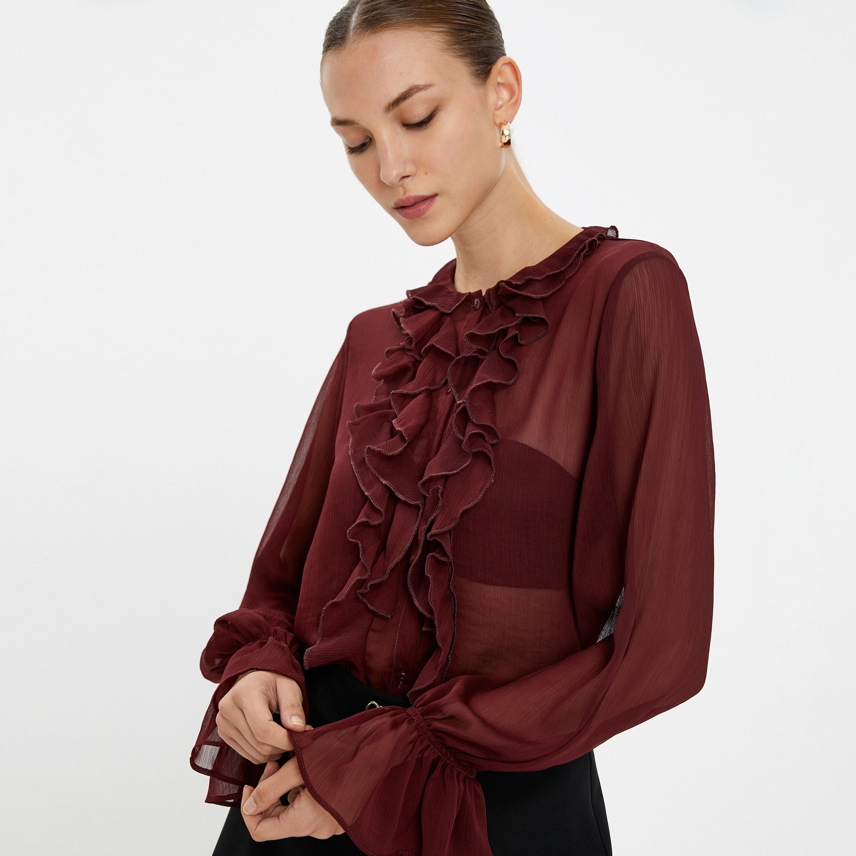 بلوزة نسائية مكشكشة بلون بورغندي من كوتون-women-clothing-shirtsandblouses-blouses-image-4