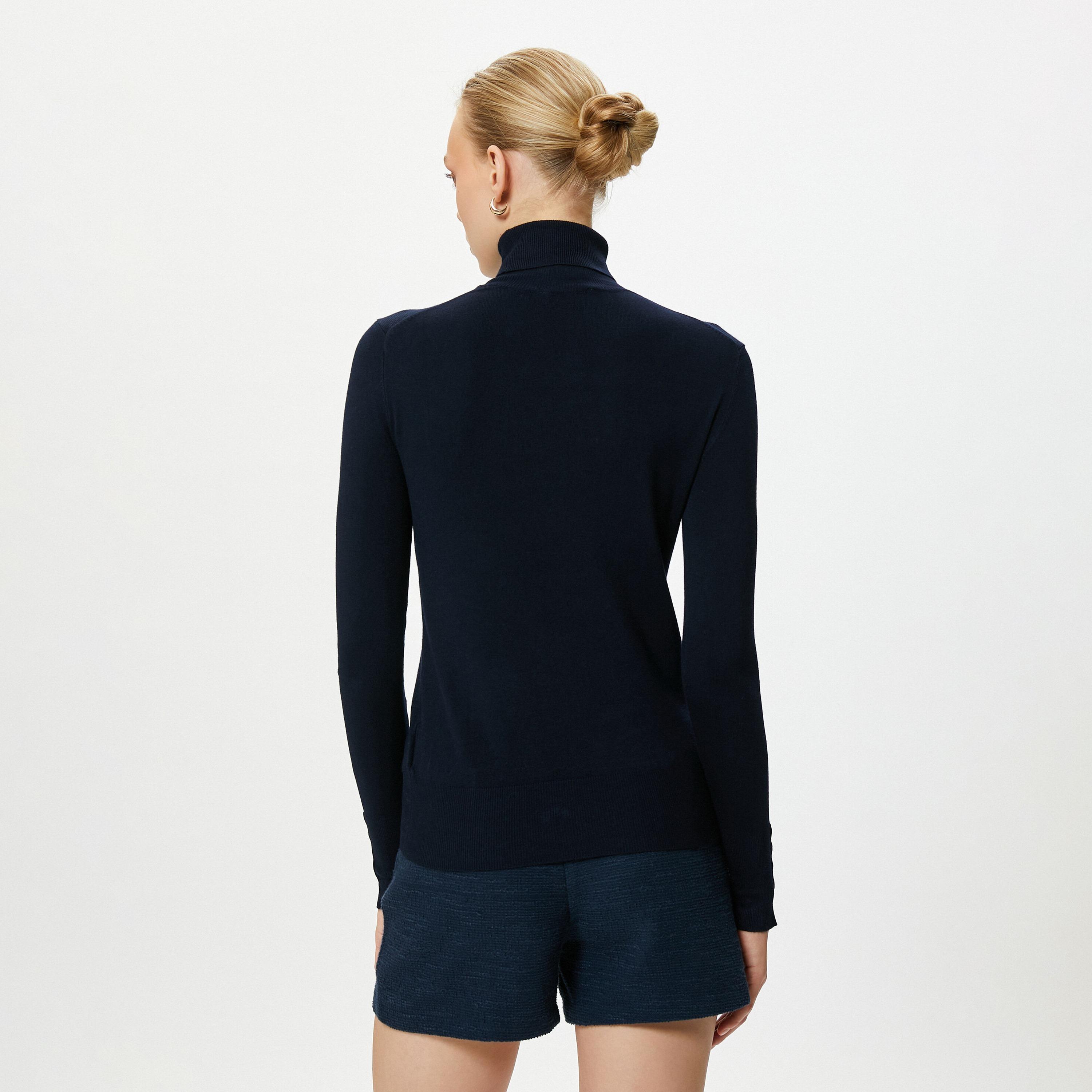 كنزة (بلوفر) نسائية بياقة عالية (ترتل نيك) بلون كحلي من كوتون-women-winterwear-cardigansandjumpers-jumpers-image-3