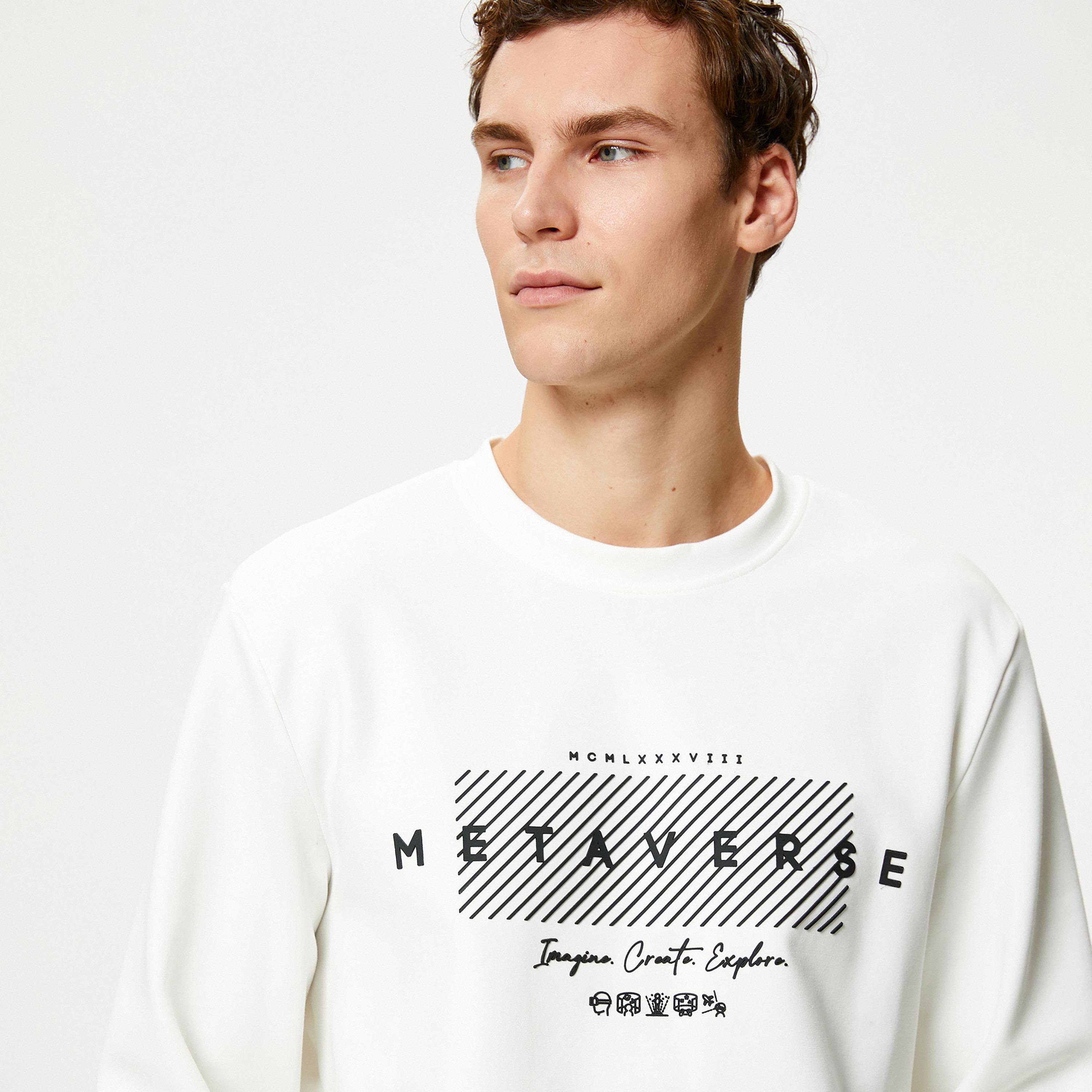 KOTON Graphic Print Round Neck Long Sleeves Men's Sweatshirt-men-winterwear-hoodiesandsweatshirts-image-3