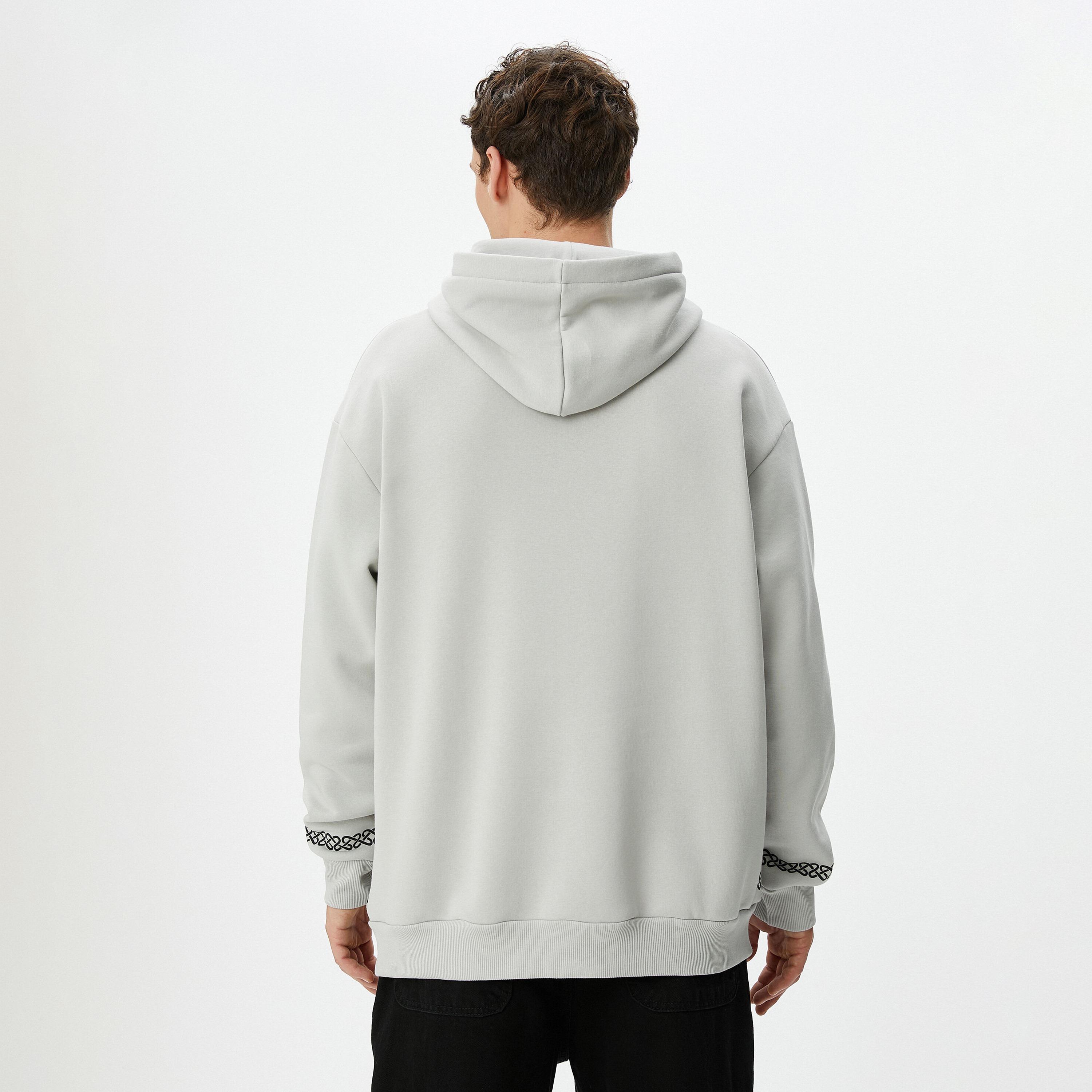 هودي رجالي بطبعة غرافيك وياقة هودي وأكمام طويلة من كوتون-men-winterwear-hoodiesandsweatshirts-image-4