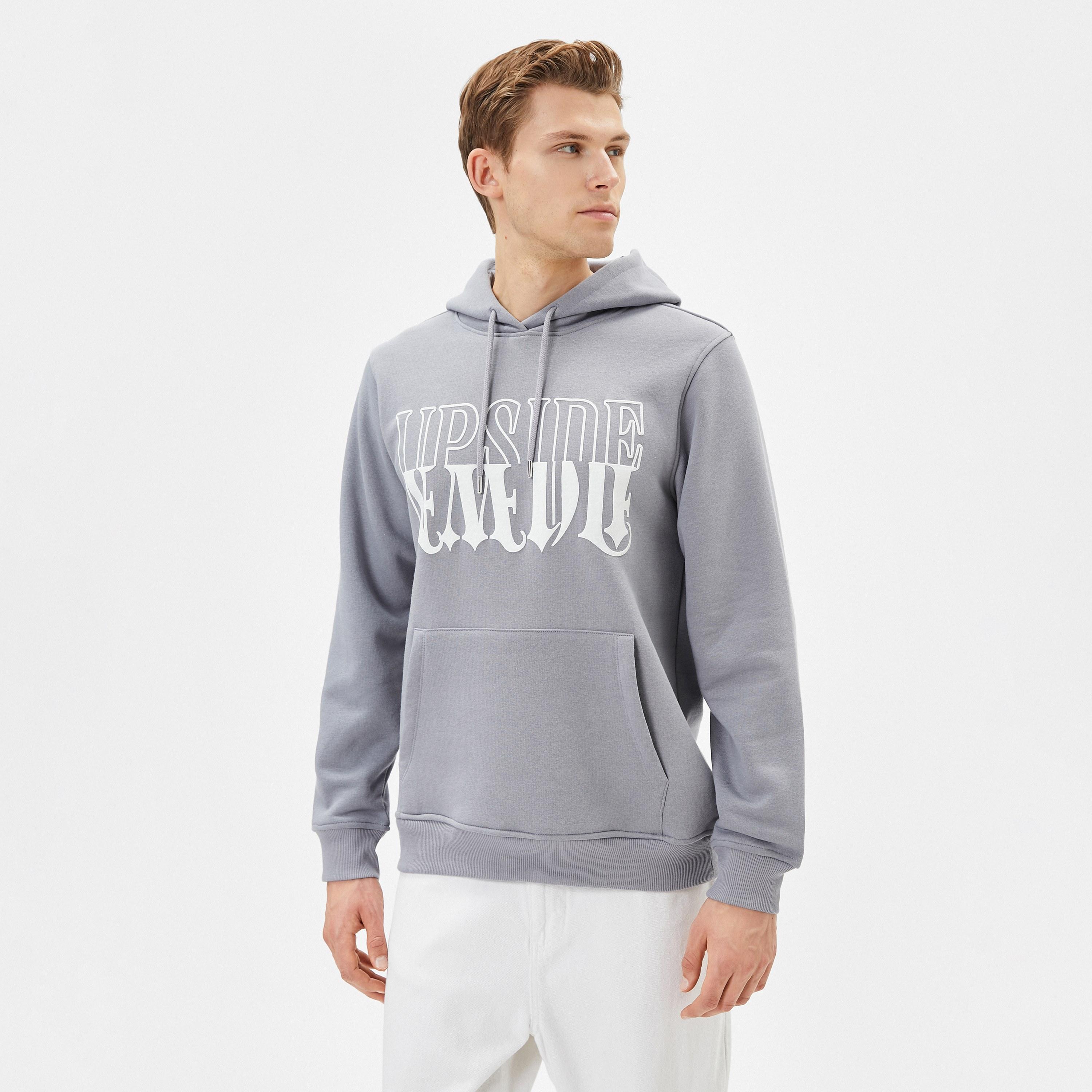 هودي رجالي بطبعة غرافيك وياقة هودي وأكمام طويلة من كوتون-men-winterwear-hoodiesandsweatshirts-image-1