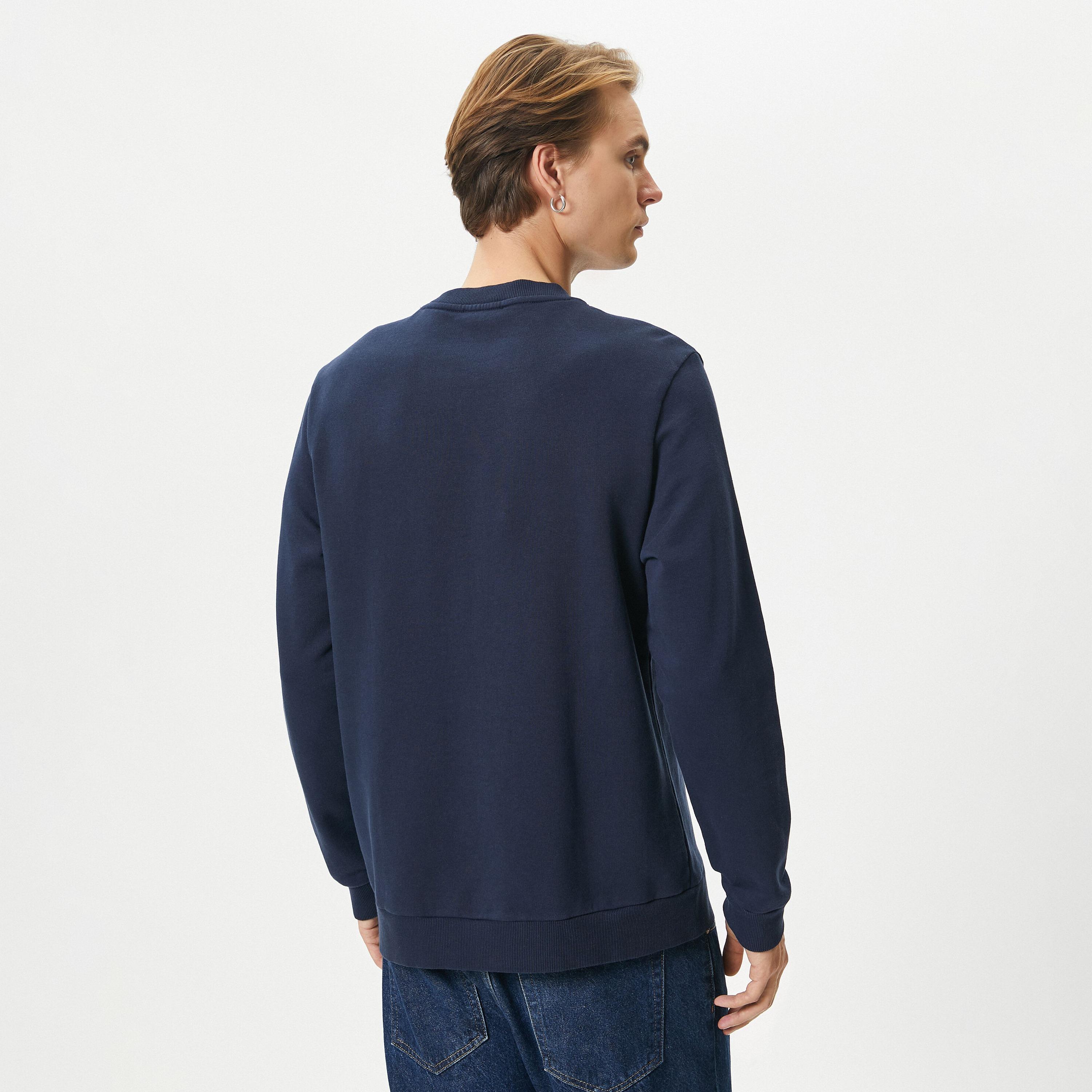 سويت شيرت رجالي بنمط كتل الألوان وياقة مستديرة وأكمام طويلة من كوتون-men-winterwear-hoodiesandsweatshirts-image-4