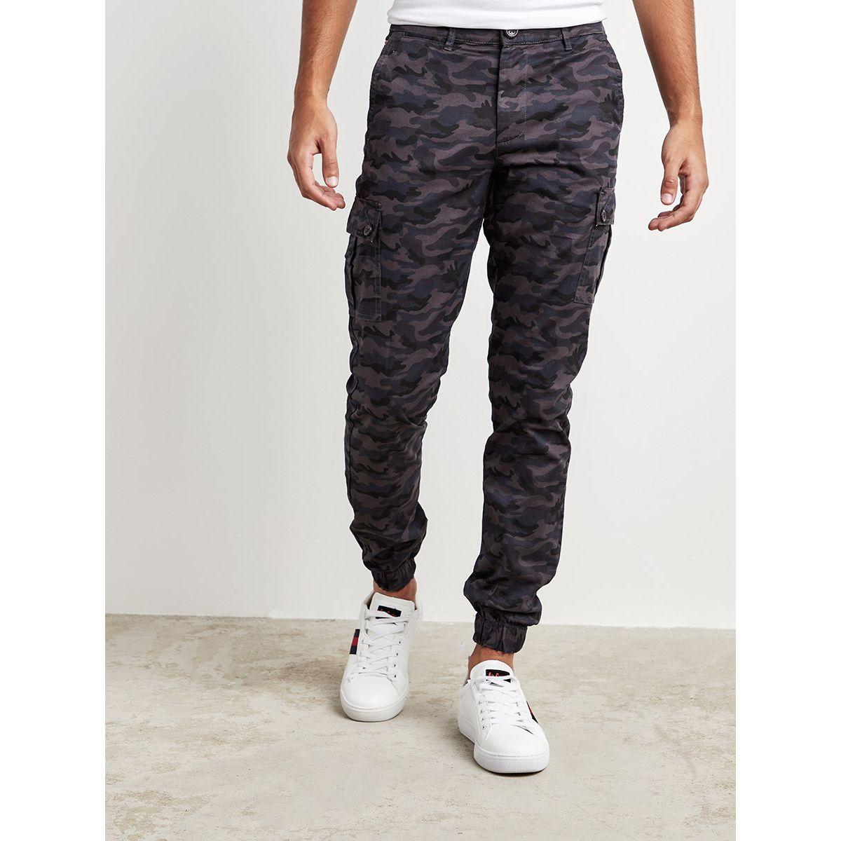 Styli Camo Print Cargo Pants with Cuffed Hem and Pockets-men-clothing-bottoms-trousersandchinos-trousers-image-2