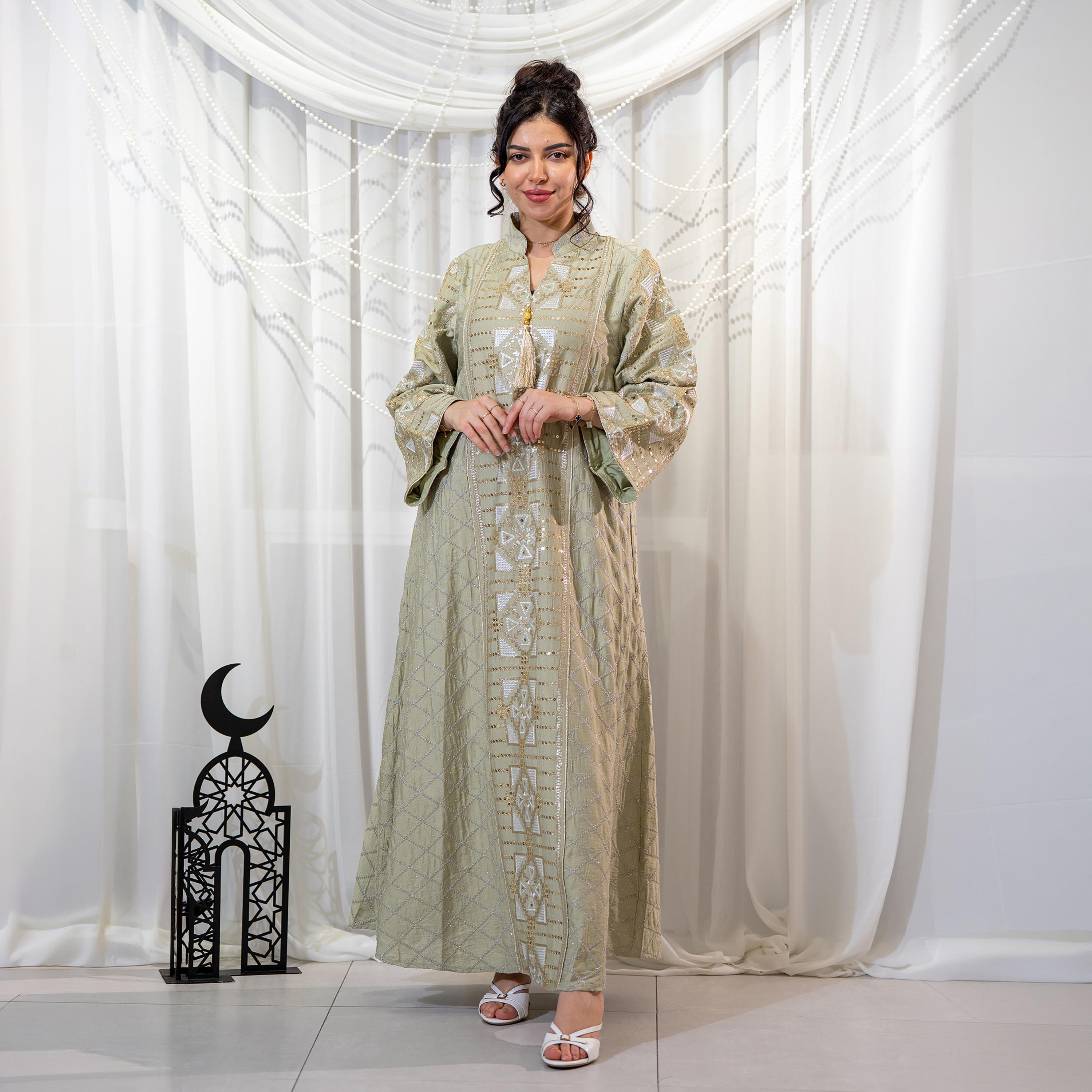 جلابية سهرة نسائية بياقة ماندارين وتطريز وترتر وأكمام واسعة - أخضر من زاهية-women-arabicclothing-jalabiyas-image-1