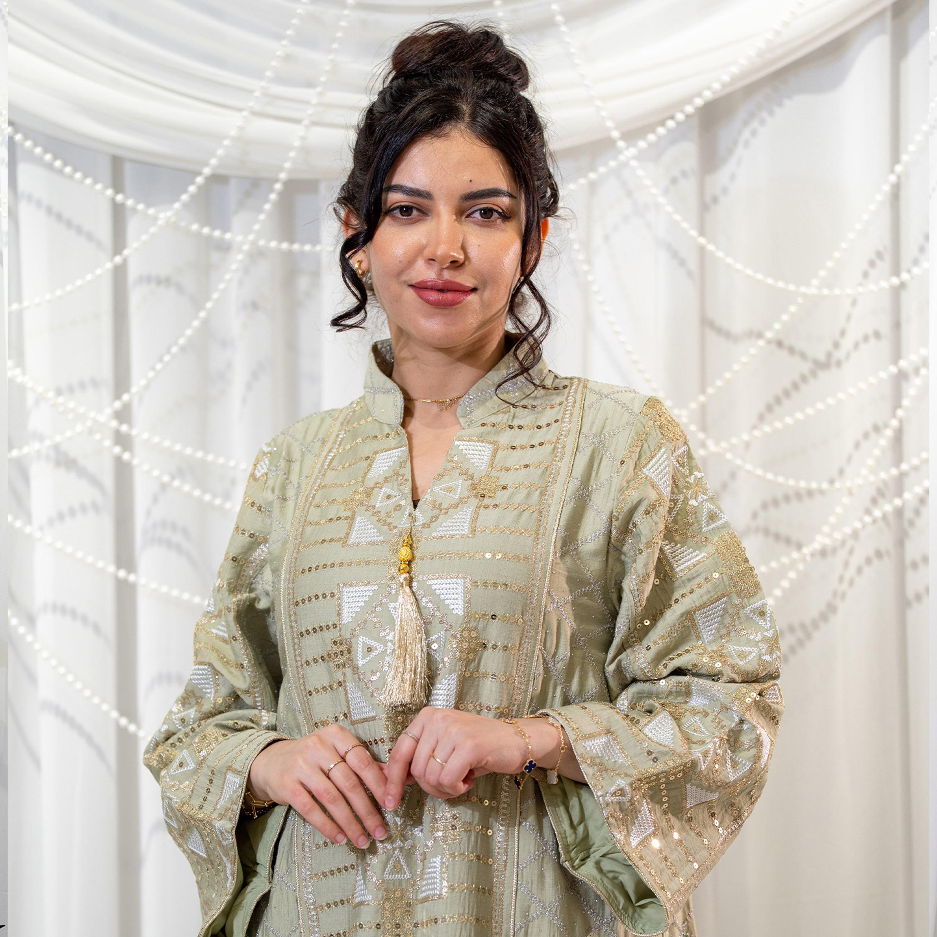 جلابية سهرة نسائية بياقة ماندارين وتطريز وترتر وأكمام واسعة - أخضر من زاهية-women-arabicclothing-jalabiyas-image-2