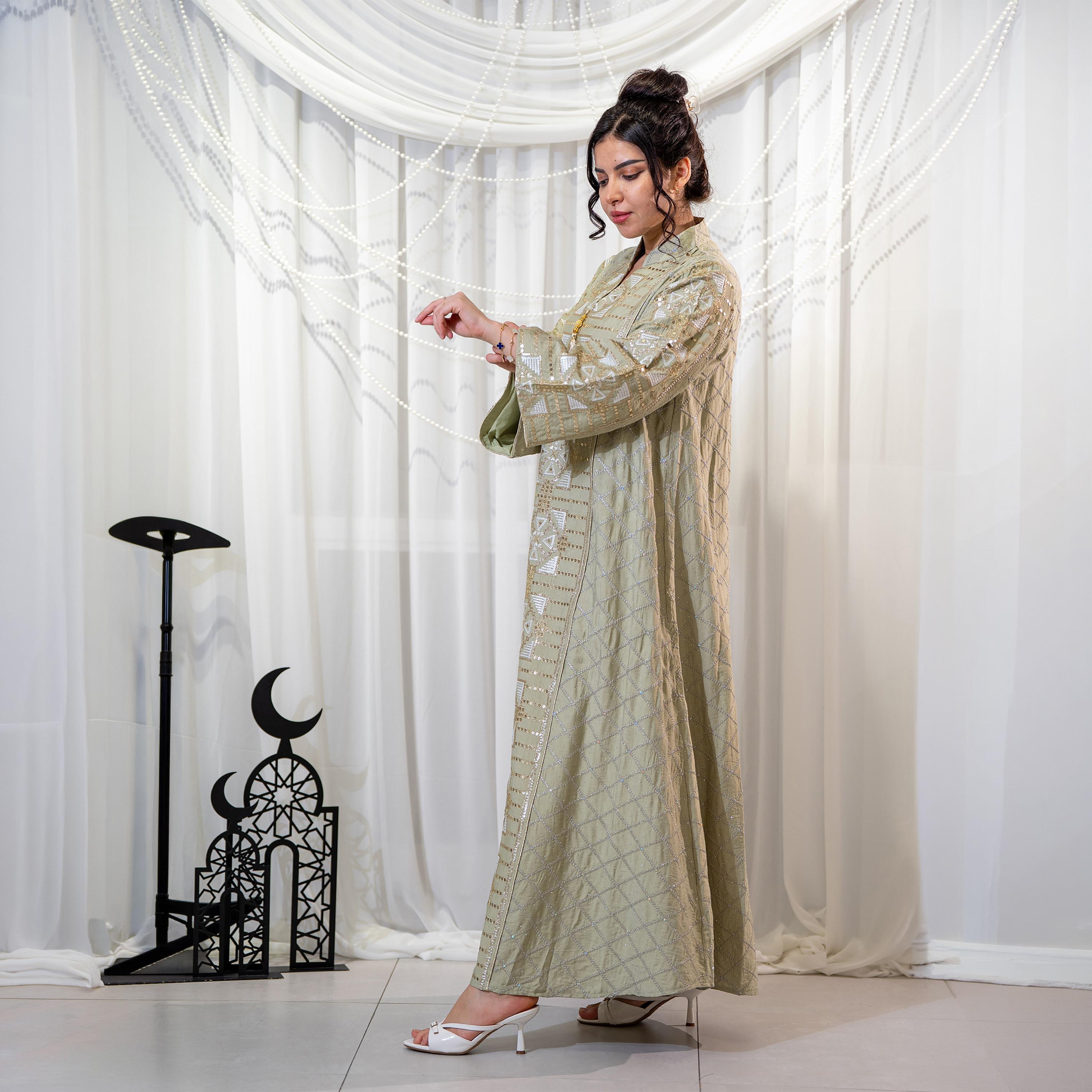 جلابية سهرة نسائية بياقة ماندارين وتطريز وترتر وأكمام واسعة - أخضر من زاهية-women-arabicclothing-jalabiyas-image-3