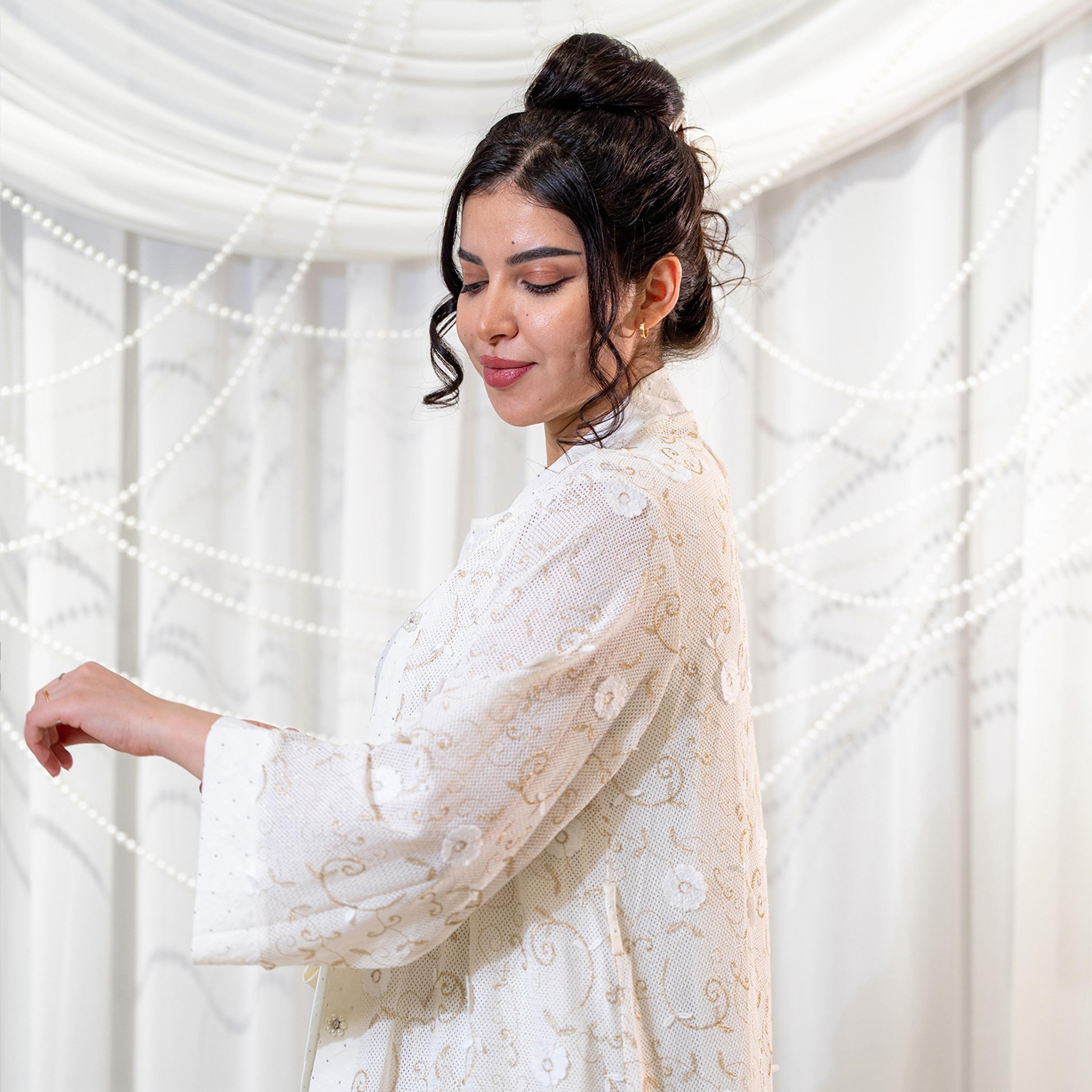 جلابية سهرة نسائية بتطريز زهور وأكمام واسعة مع جاكيت - بيج من زاهية-women-arabicclothing-jalabiyas-image-2