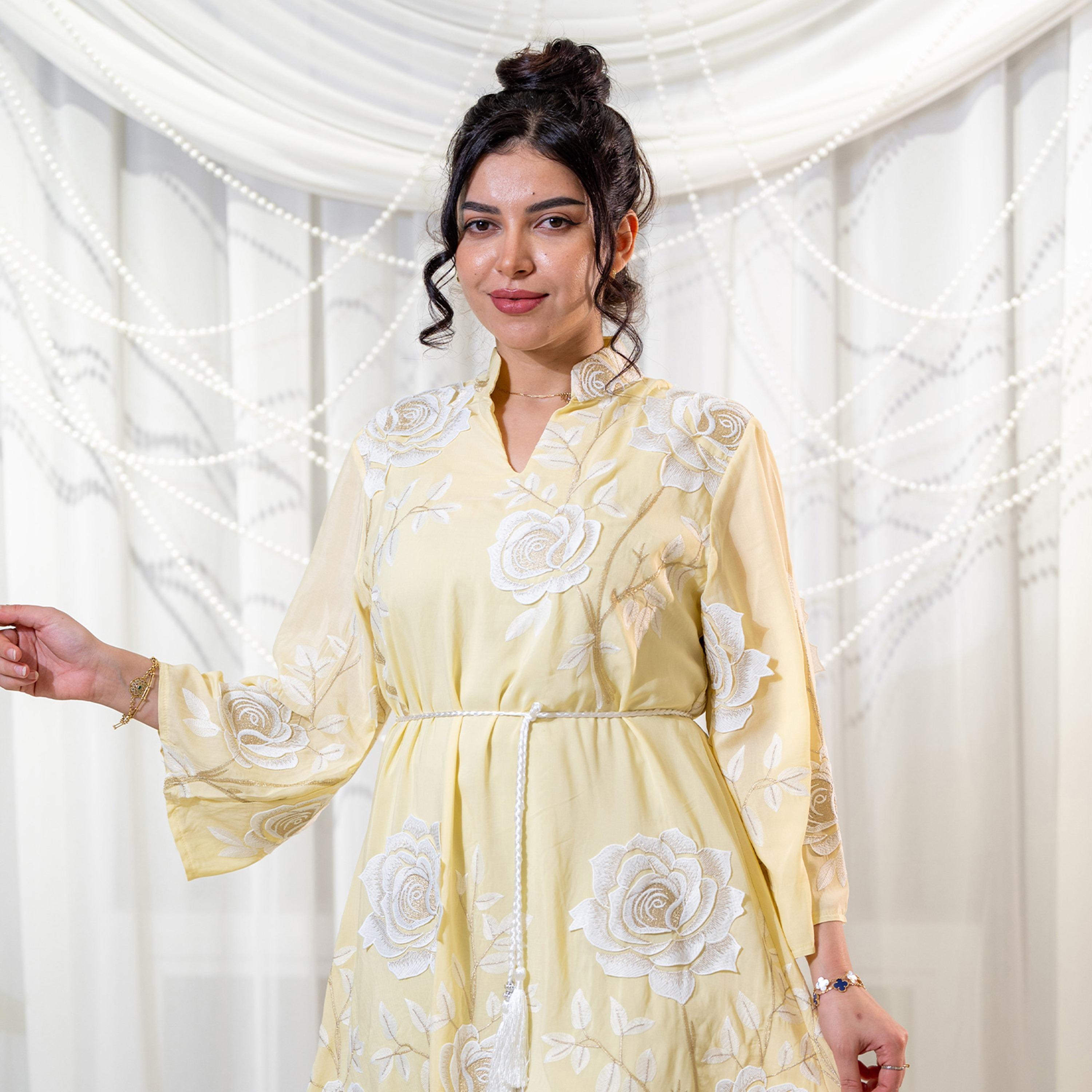 جلابية سهرة نسائية بياقة ماندارين وتطريز ورد وأكمام واسعة من زاهية-women-arabicclothing-jalabiyas-image-2
