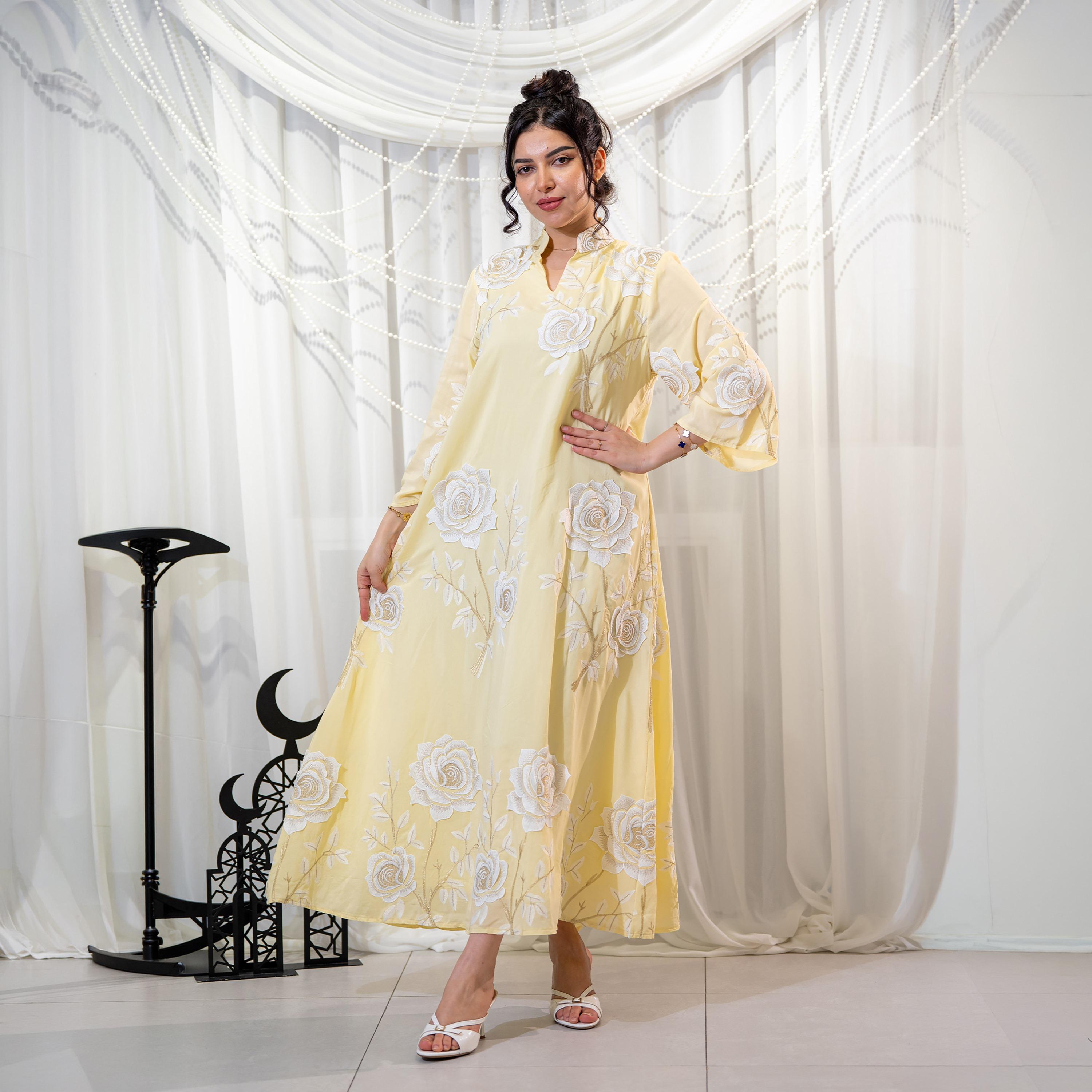 جلابية سهرة نسائية بياقة ماندارين وتطريز ورد وأكمام واسعة من زاهية-women-arabicclothing-jalabiyas-image-3
