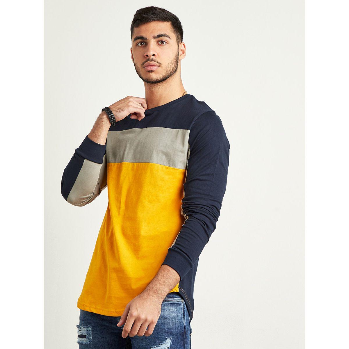 تيشيرت بقصة ضيقة وكتل الألوان وأكمام طويلة-men-clothing-tshirtsandpolos-tshirts-image-1
