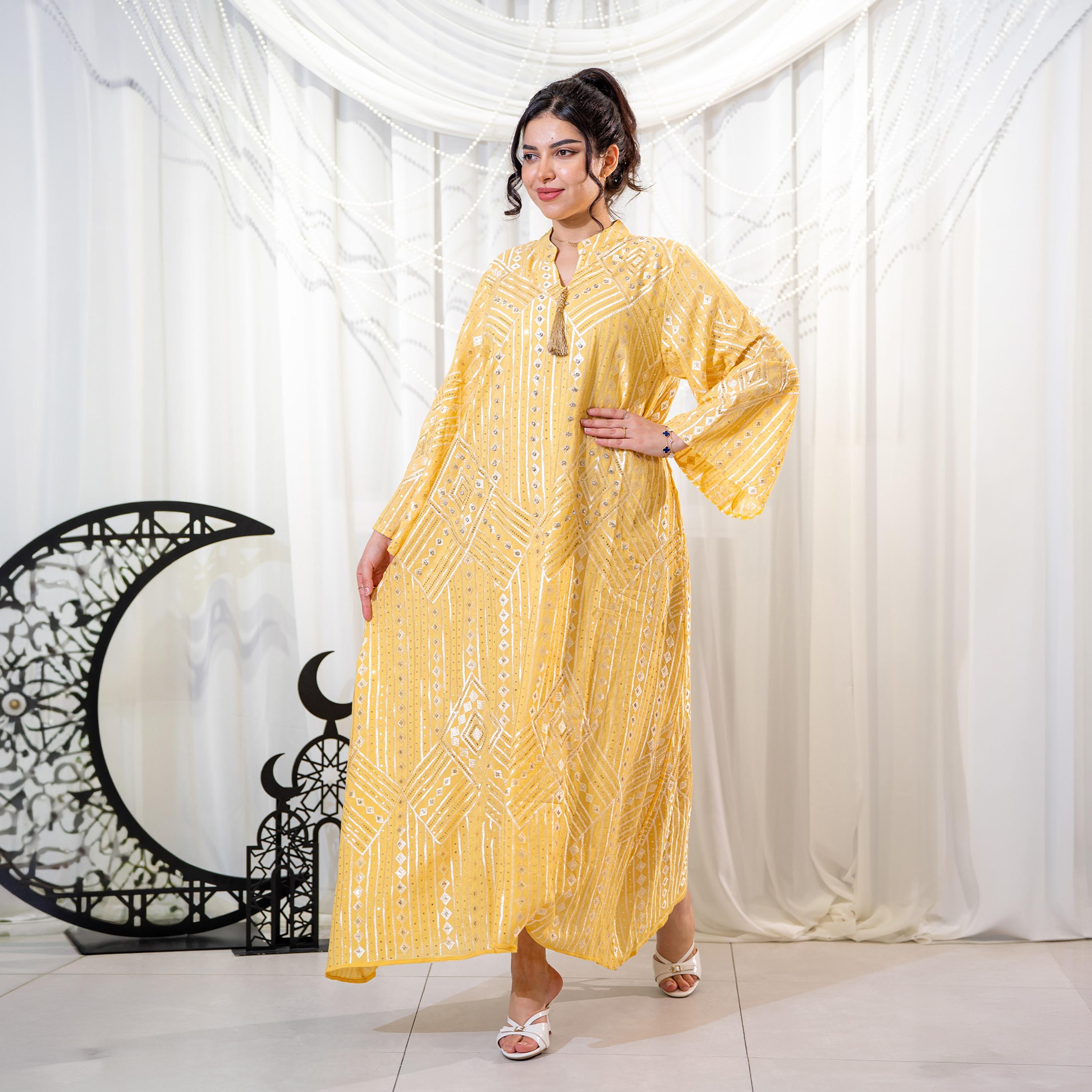 جلابية سهرة نسائية بياقة ماندارين وتطريز وأكمام واسعة - أصفر من زاهية-women-arabicclothing-jalabiyas-image-1