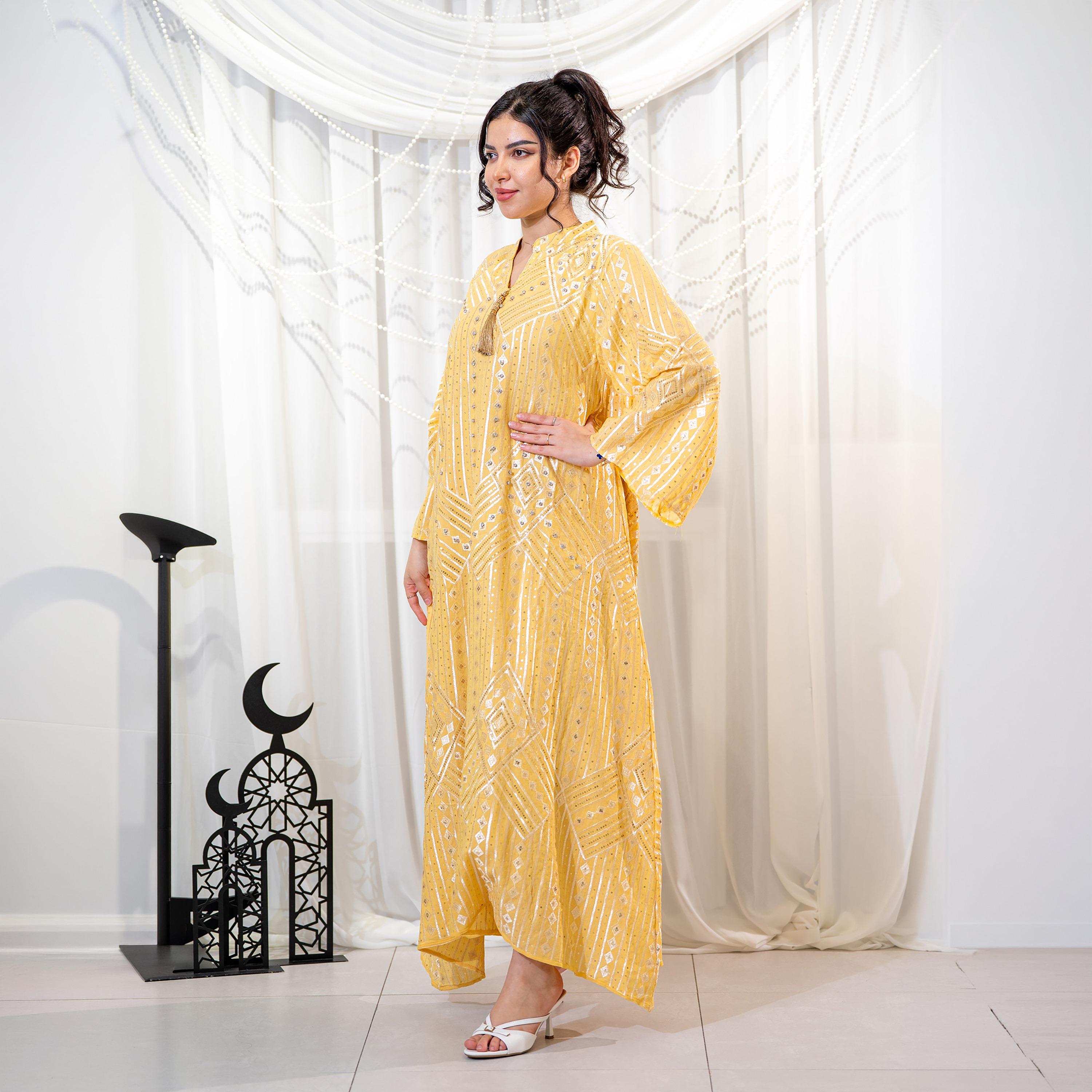 جلابية سهرة نسائية بياقة ماندارين وتطريز وأكمام واسعة - أصفر من زاهية-women-arabicclothing-jalabiyas-image-3