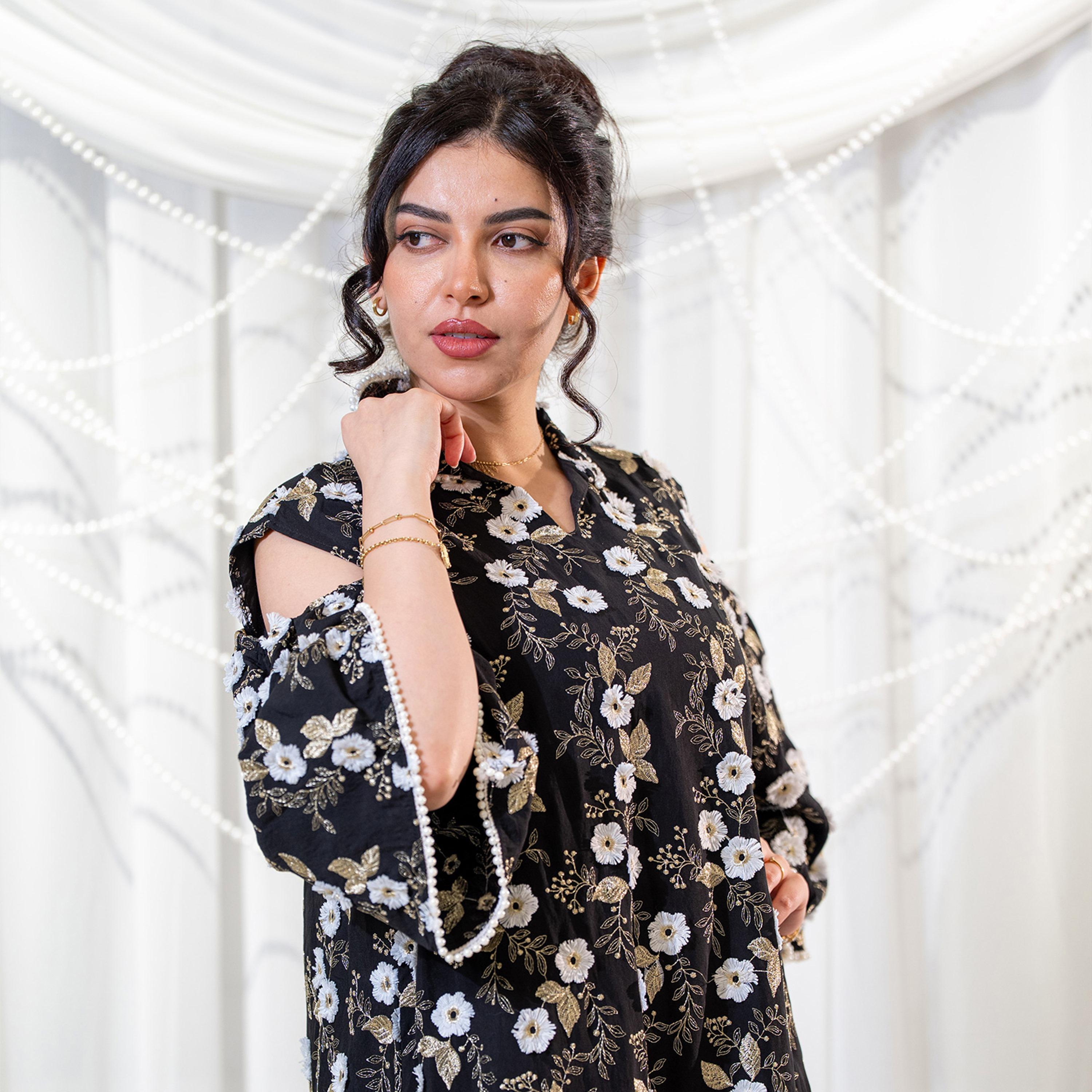 جلابية سهرة نسائية بياقة ماندارين وتطريز زهور وأكتاف مكشوفة وأكمام واسعة من زاهية-women-arabicclothing-jalabiyas-image-2