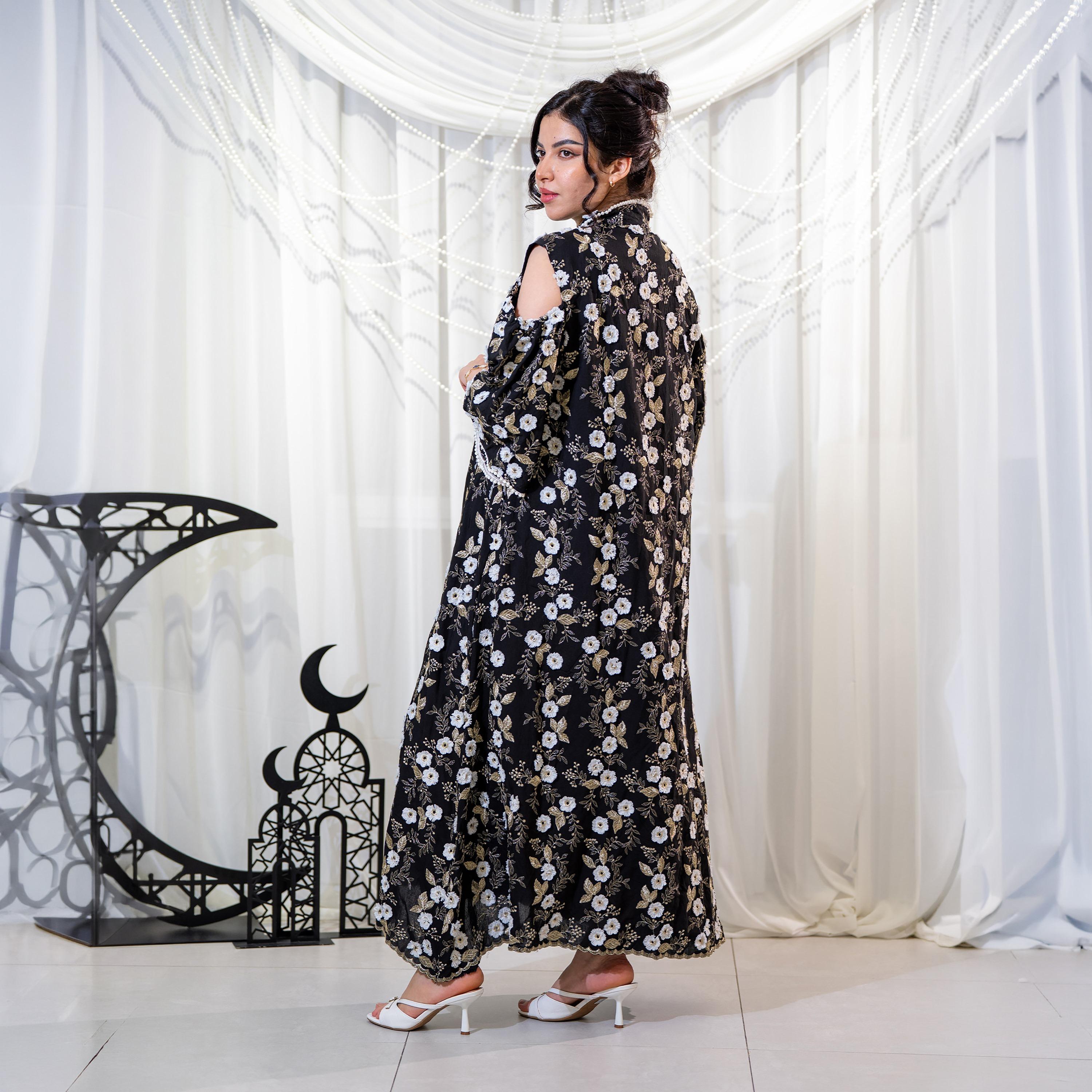 جلابية سهرة نسائية بياقة ماندارين وتطريز زهور وأكتاف مكشوفة وأكمام واسعة من زاهية-women-arabicclothing-jalabiyas-image-5