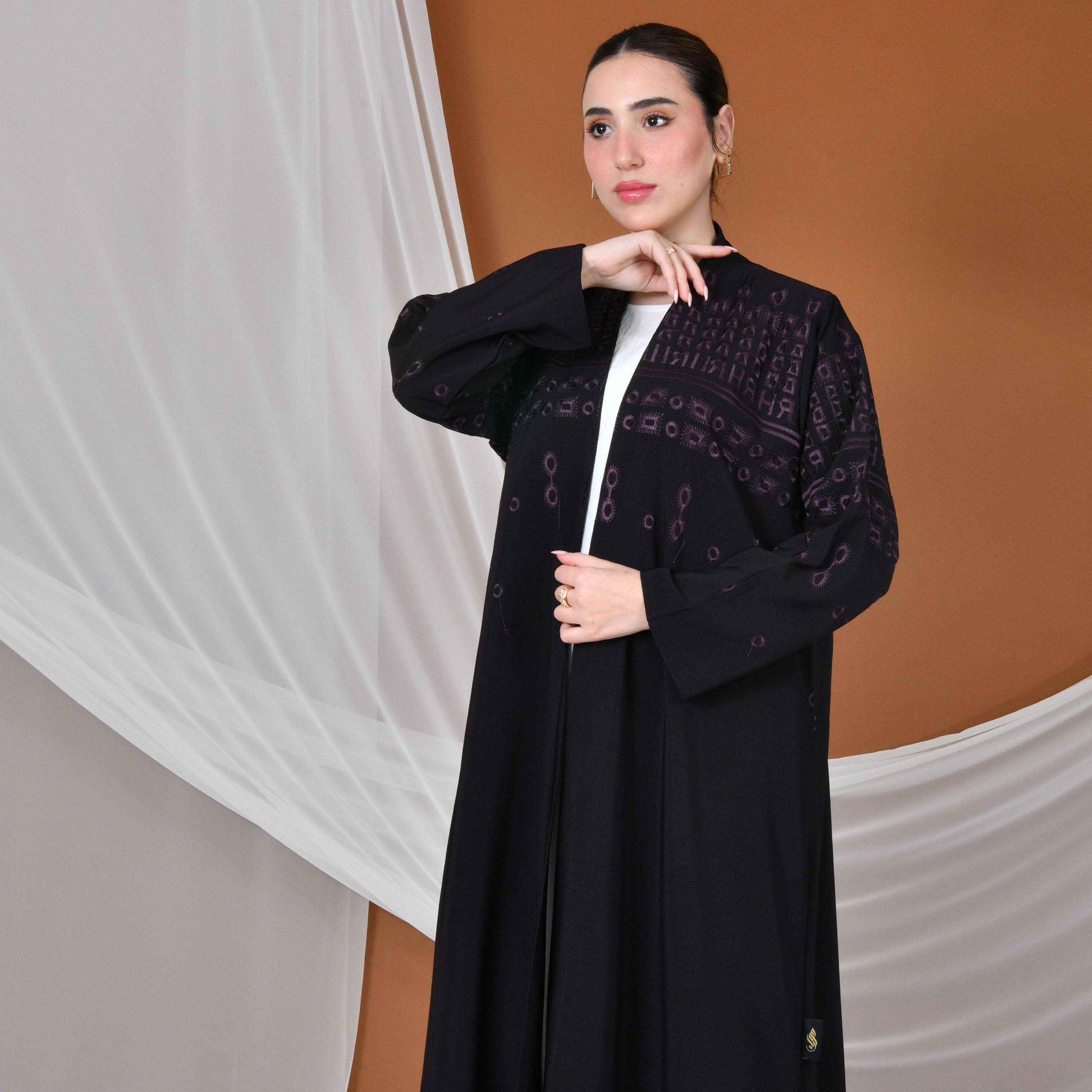 عباية نسائية من الكتان مطرزة باللون الأرجواني بقصة ربع كلوش من حوراء-women-arabicclothing-abayas-image-2