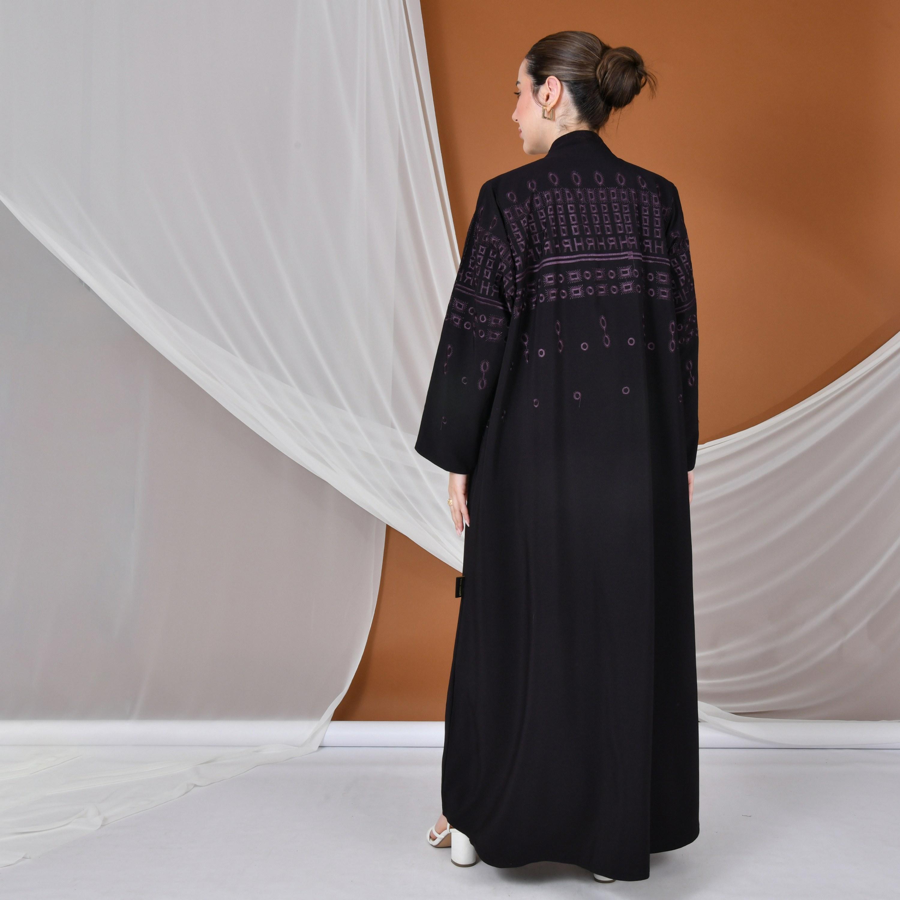 عباية نسائية من الكتان مطرزة باللون الأرجواني بقصة ربع كلوش من حوراء-women-arabicclothing-abayas-image-5