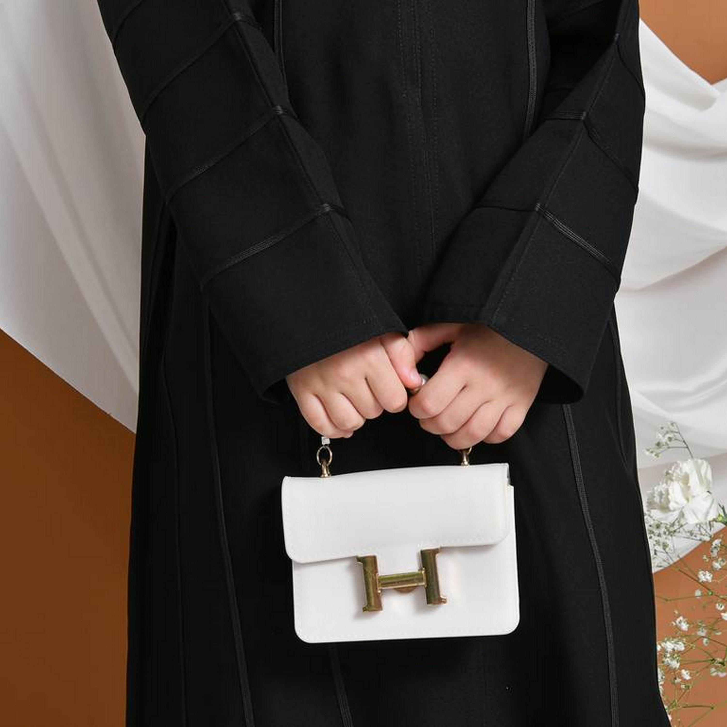 عباءة كتان بتفاصيل مخططة مع طرحة للبنات من حوراء - أسود-girls-arabicclothing-abayas-image-7