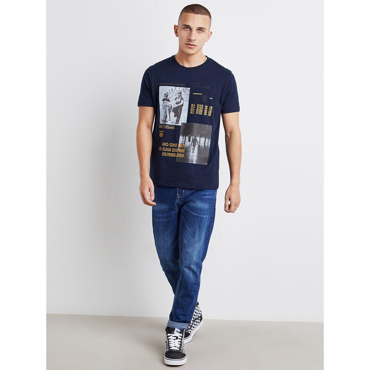 Styli All Eyes On Me Graphic Print Round Neck T-shirt-men-clothing-tshirtsandpolos-tshirts-image-2