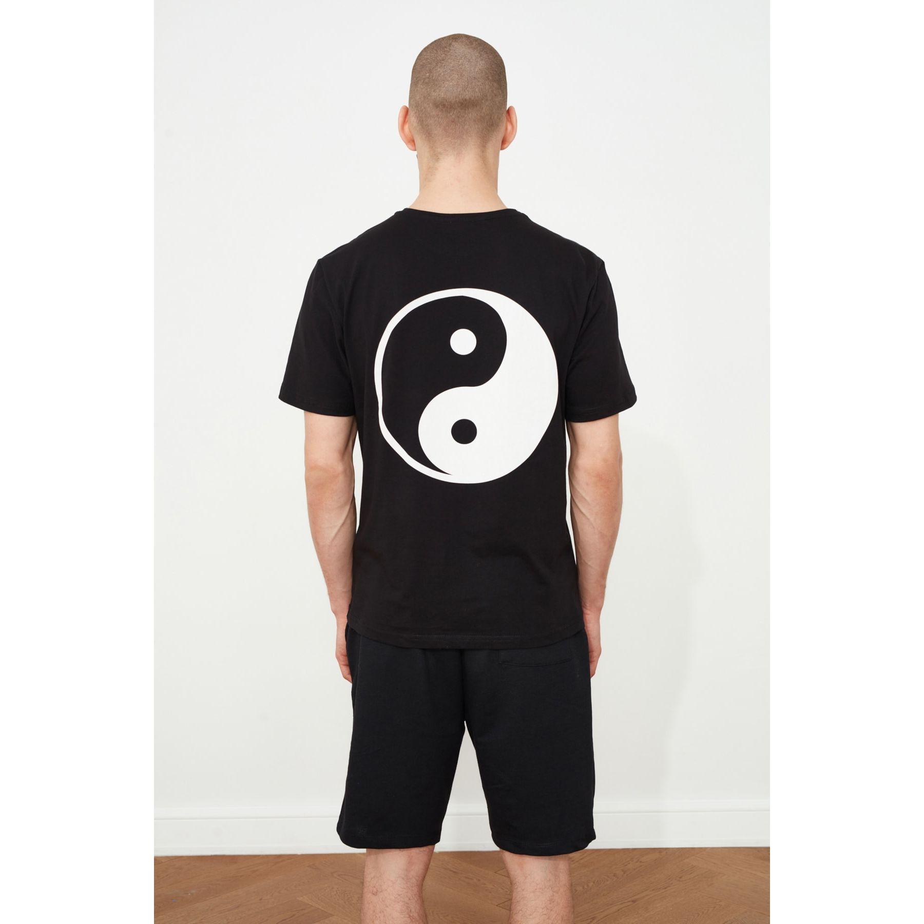 طقم من ( تيشيرت + شورت )-men-clothing-nightwear-sets-image-8