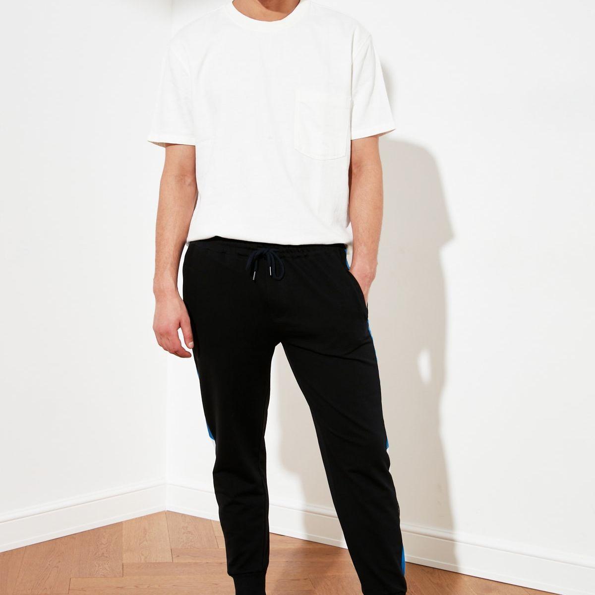Trendyol Contrast Side Panel Jogger with Pocket Detail-men-clothing-bottoms-joggers-image-4