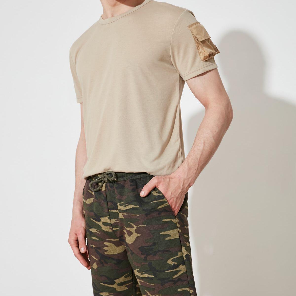Trendyol Camo Side Pocket Knitted Bermuda Shorts-men-clothing-bottoms-shorts-image-1