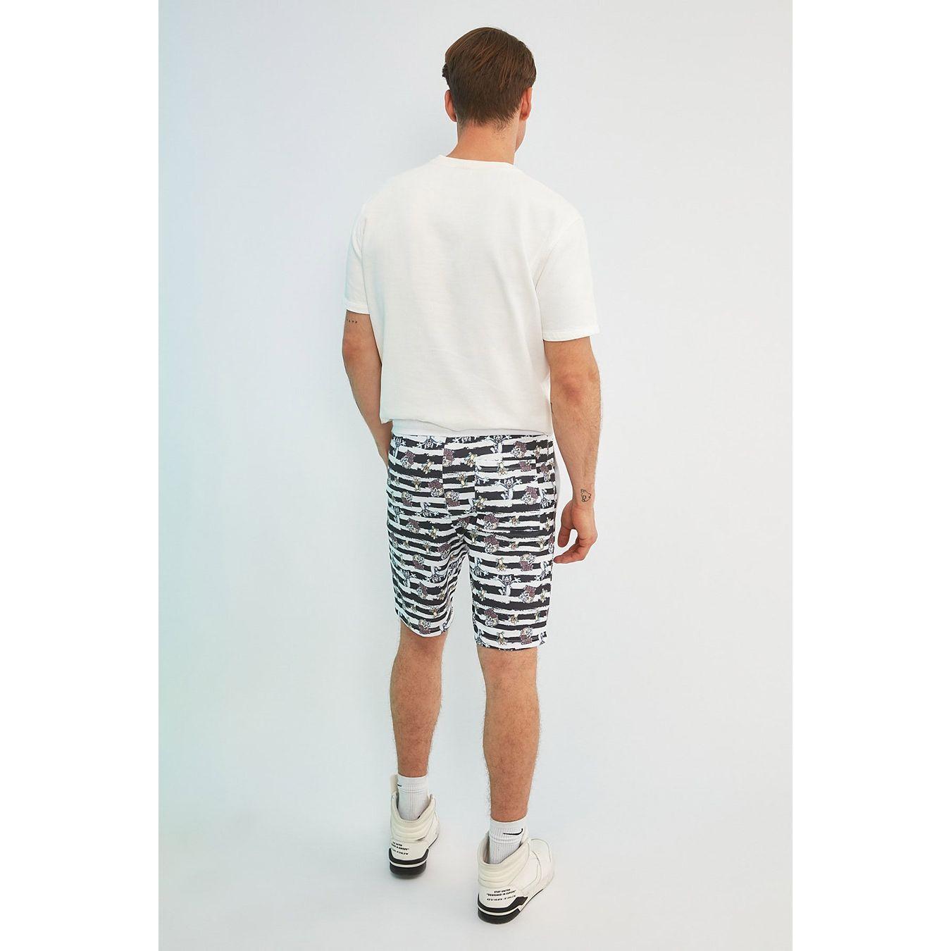 Trendyol Tom and Jerry AOP Knitted Regular Fit Bermuda Shorts-men-clothing-bottoms-shorts-image-5
