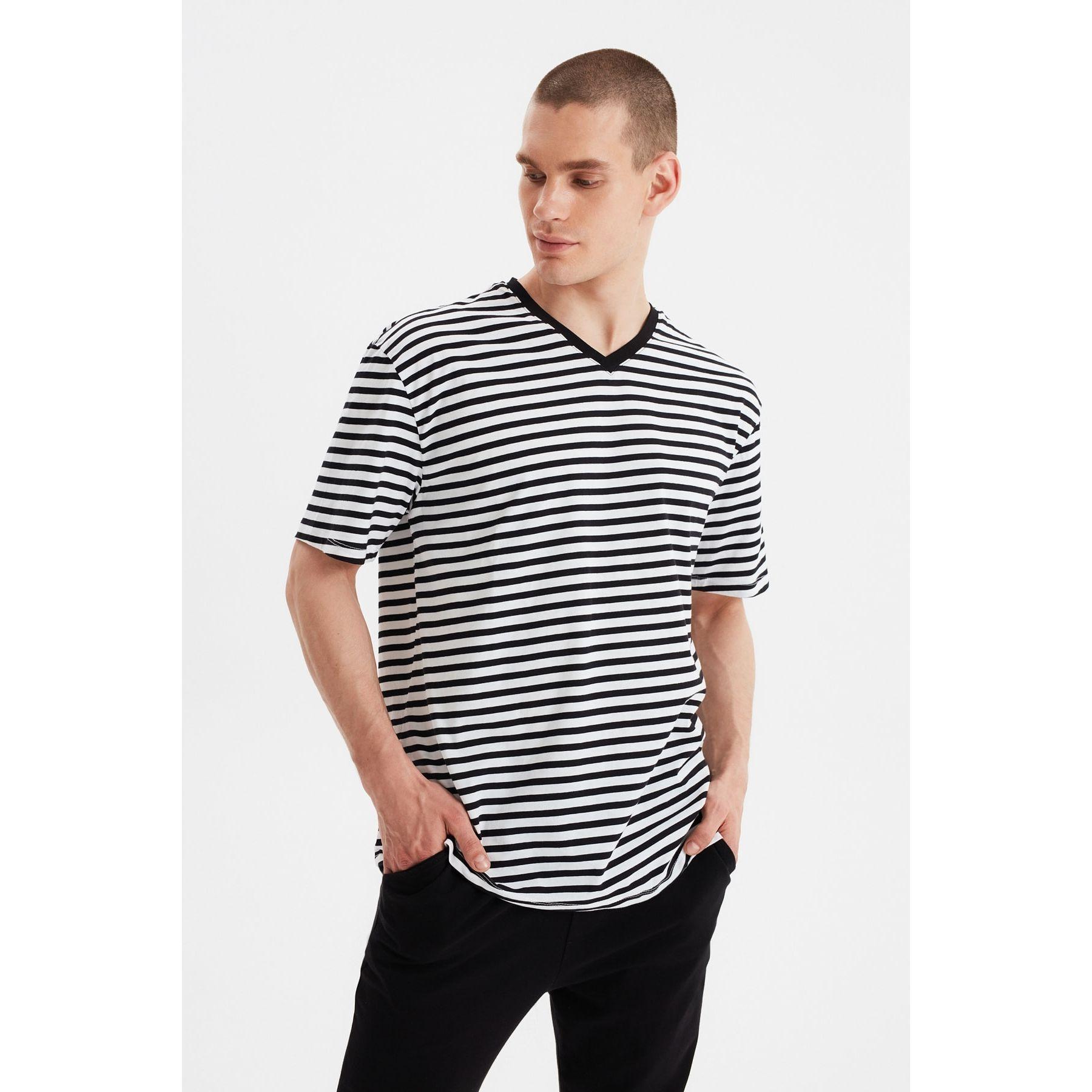 Trendyol Striped V Neck T-shirt and Knitted Pyjama Set-men-clothing-nightwear-sets-image-4