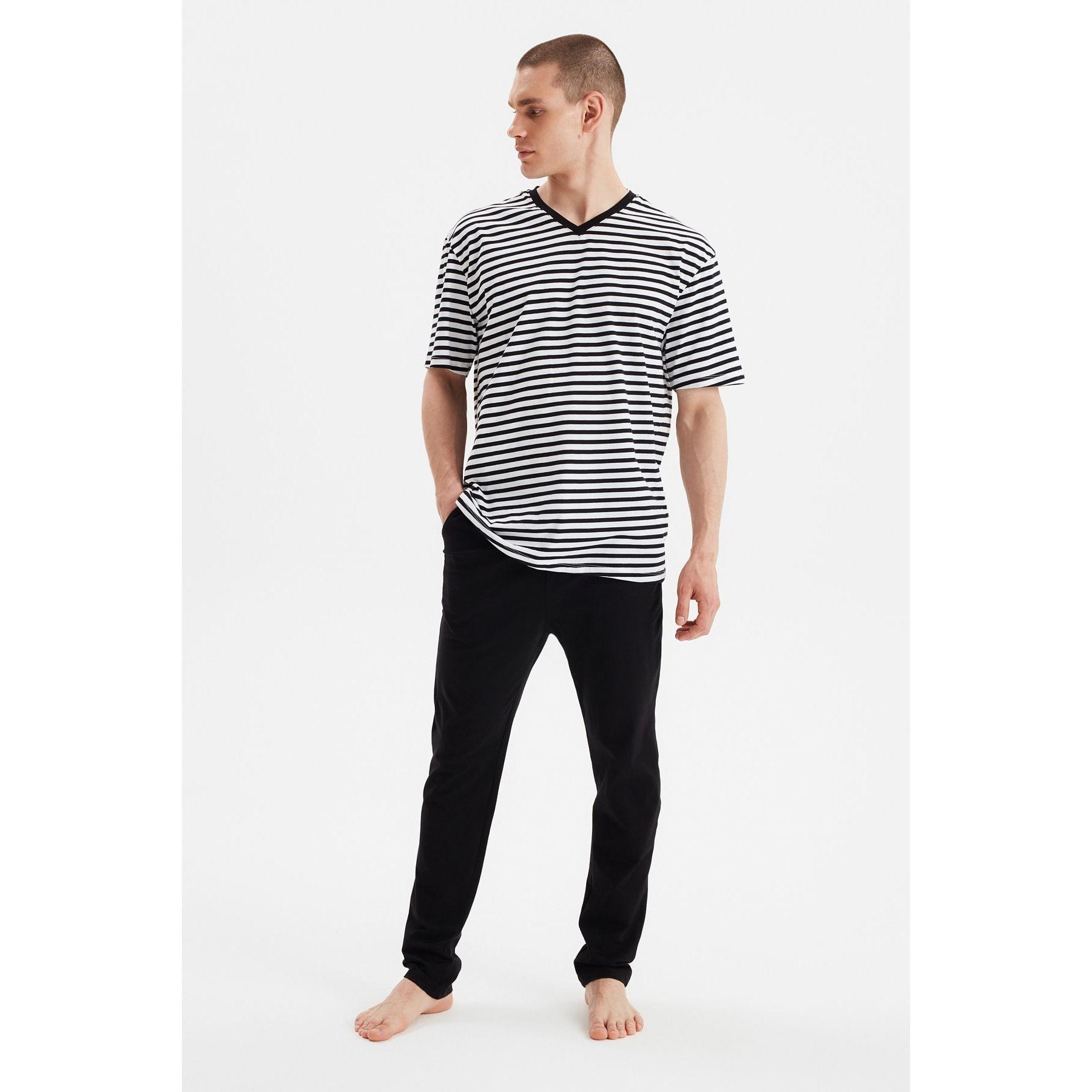 طقم بيجاما ( تيشيرت + بنطال )-men-clothing-nightwear-sets-image-7