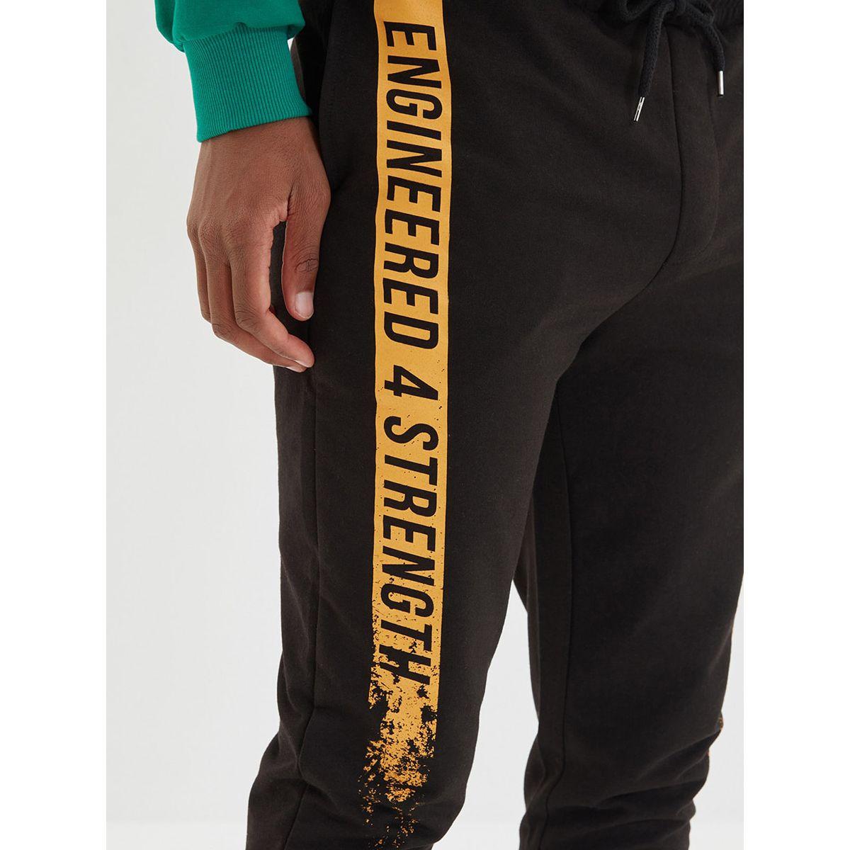 Trendyol Slogan Print Detail Sim Fit Jogger-men-clothing-bottoms-joggers-image-3