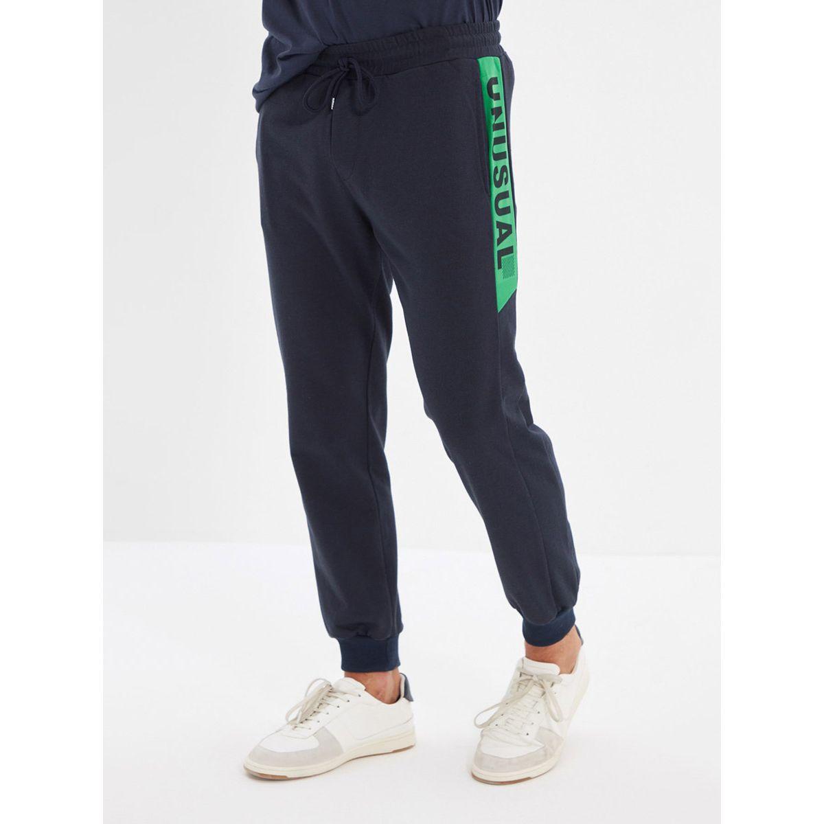 Trendyol Unusual Slogan Print Regular Fit Jogger-men-clothing-bottoms-joggers-image-1