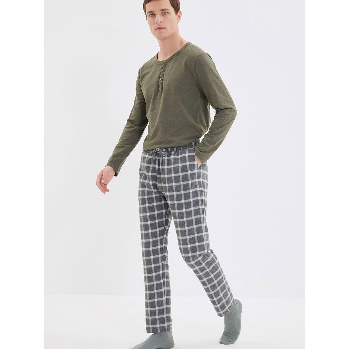 بنطال بيجاما مطبع بمربعات-men-clothing-nightwear-pyjamaandshorts-image-1