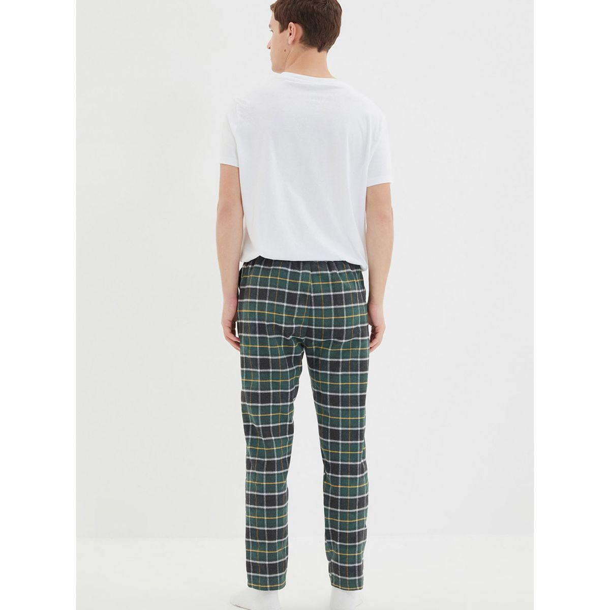 بنطال بيجاما مطبع بمربعات-men-clothing-nightwear-pyjamaandshorts-image-4