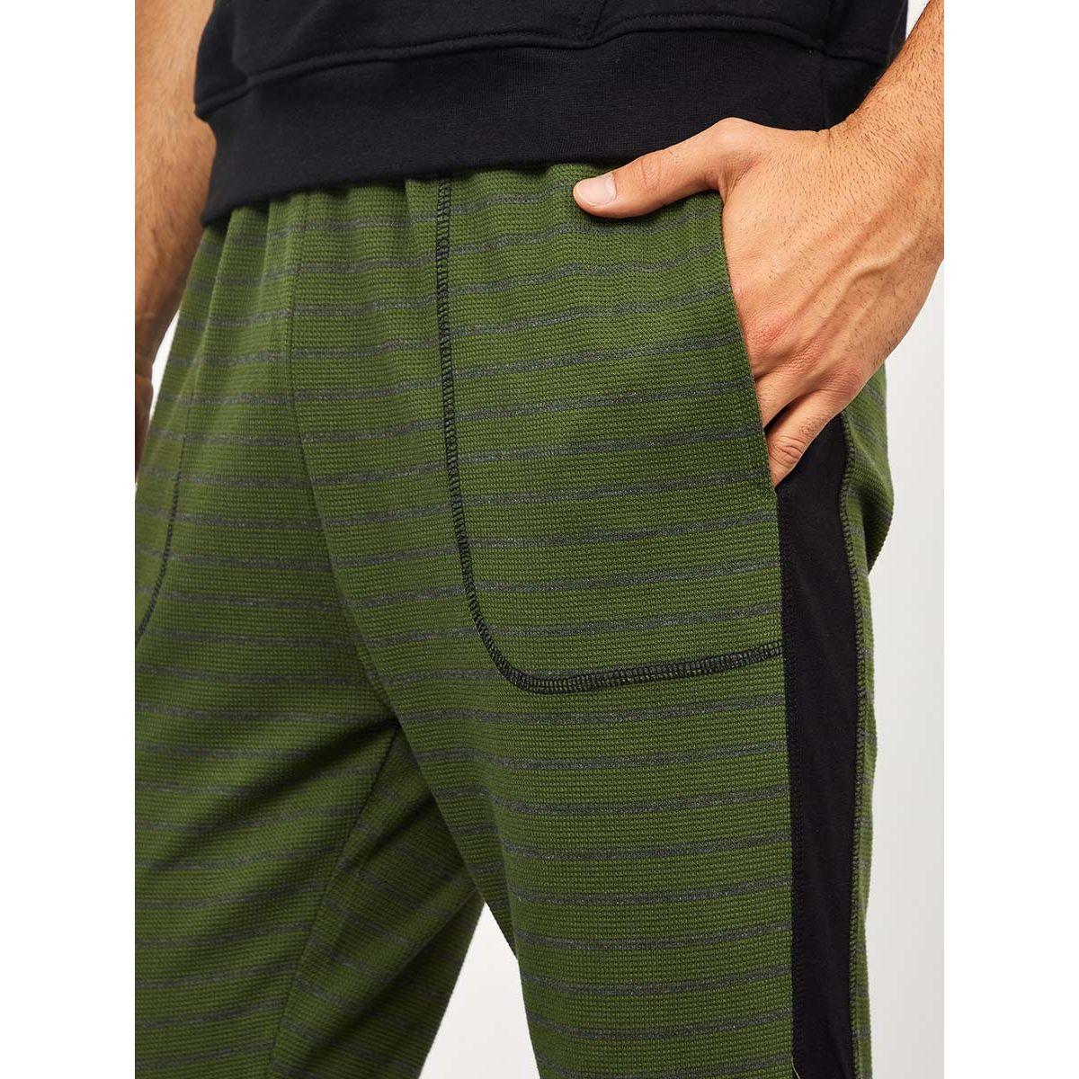 جوغر مخطط بجيوب جانبية من ستايلي-men-clothing-bottoms-joggers-image-3