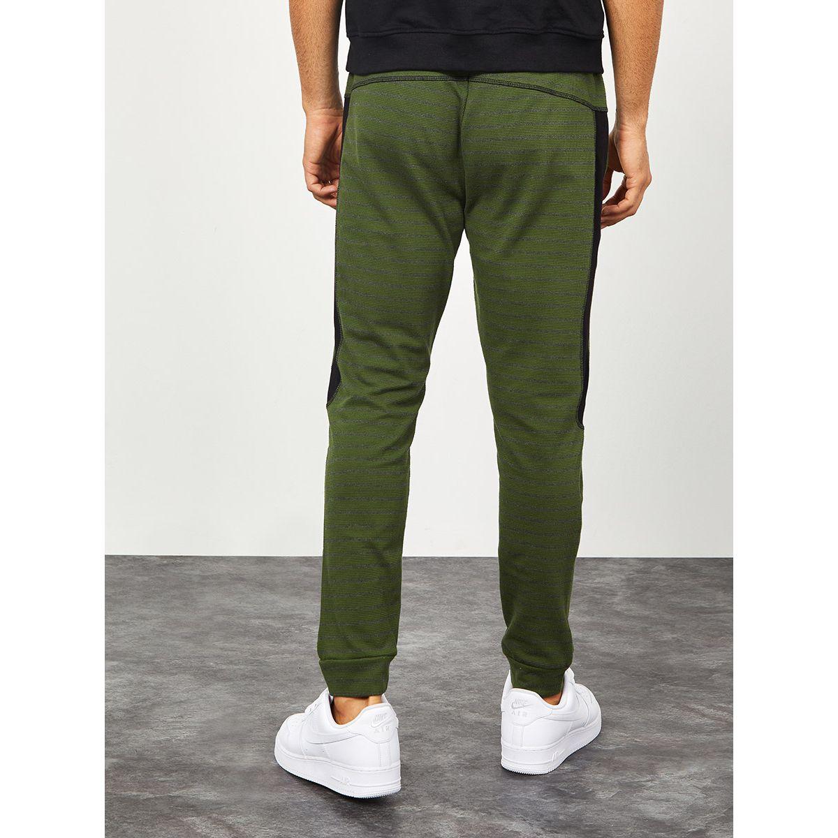 جوغر مخطط بجيوب جانبية من ستايلي-men-clothing-bottoms-joggers-image-5