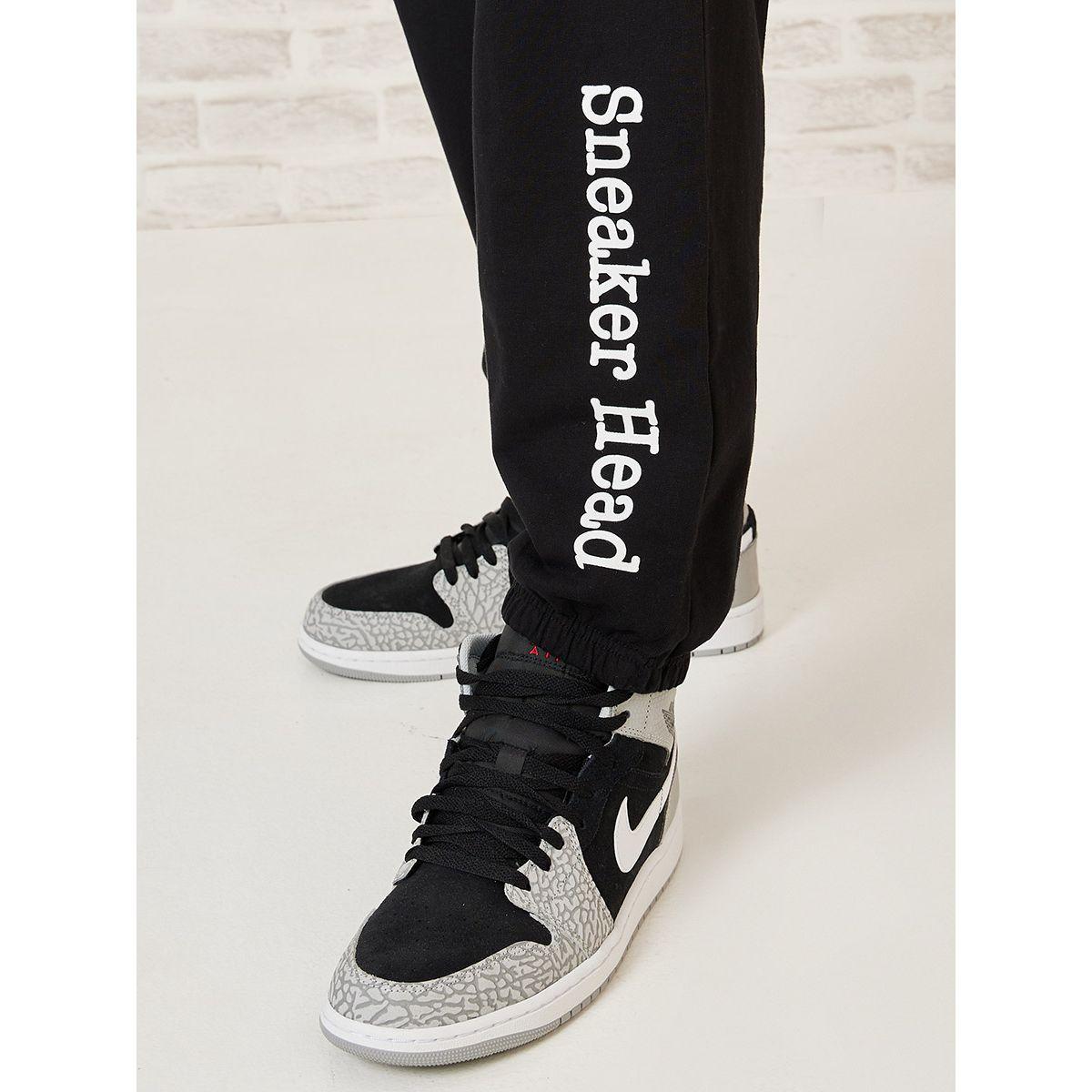 جوغر بقصة مريحة واساور-men-clothing-bottoms-joggers-image-4