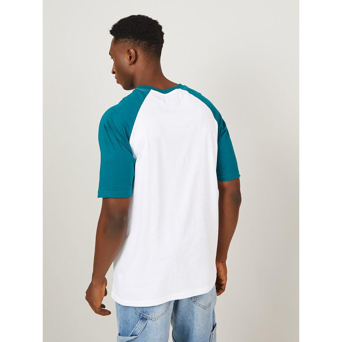 تيشيرت بقصة واسعة واكمام قصيرة-men-clothing-tshirtsandpolos-tshirts-image-4