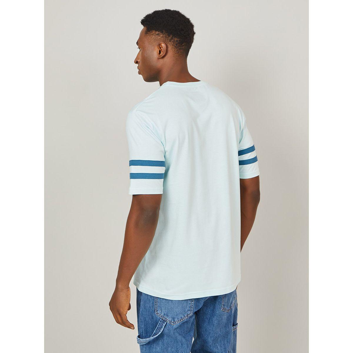 تيشيرت بقصة واسعة واكمام قصيرة-men-clothing-tshirtsandpolos-tshirts-image-4